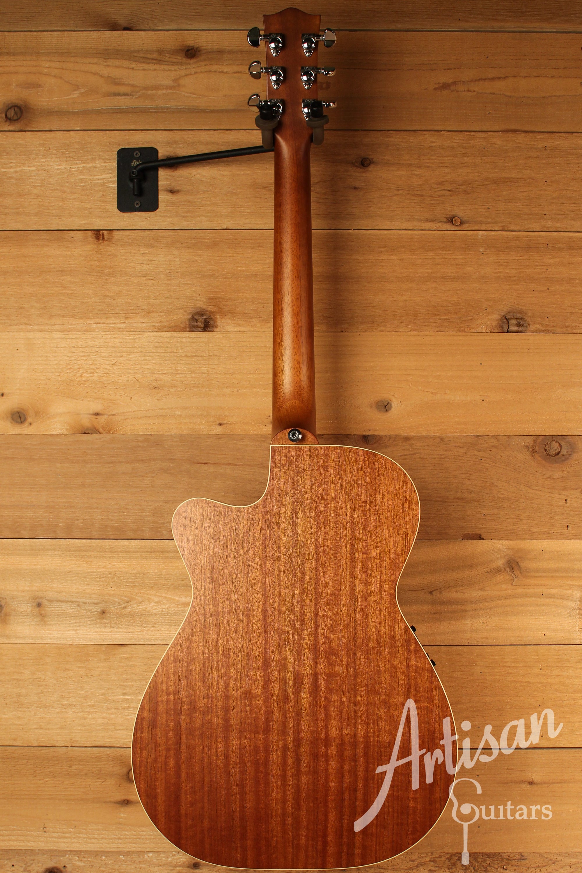 Maton EBG 808C TE Tommy Emmanuel Signature Guitar w/ Cutaway ID-12902 - Artisan Guitars