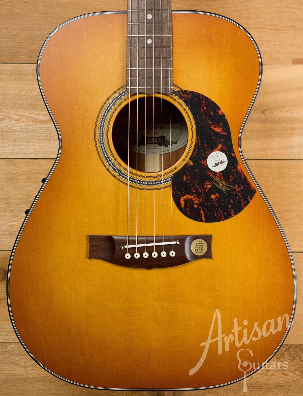 Maton EBG808 Sitka Spruce and Blackwood Vintage Amber Sunburst Finish ID-11062 - Artisan Guitars