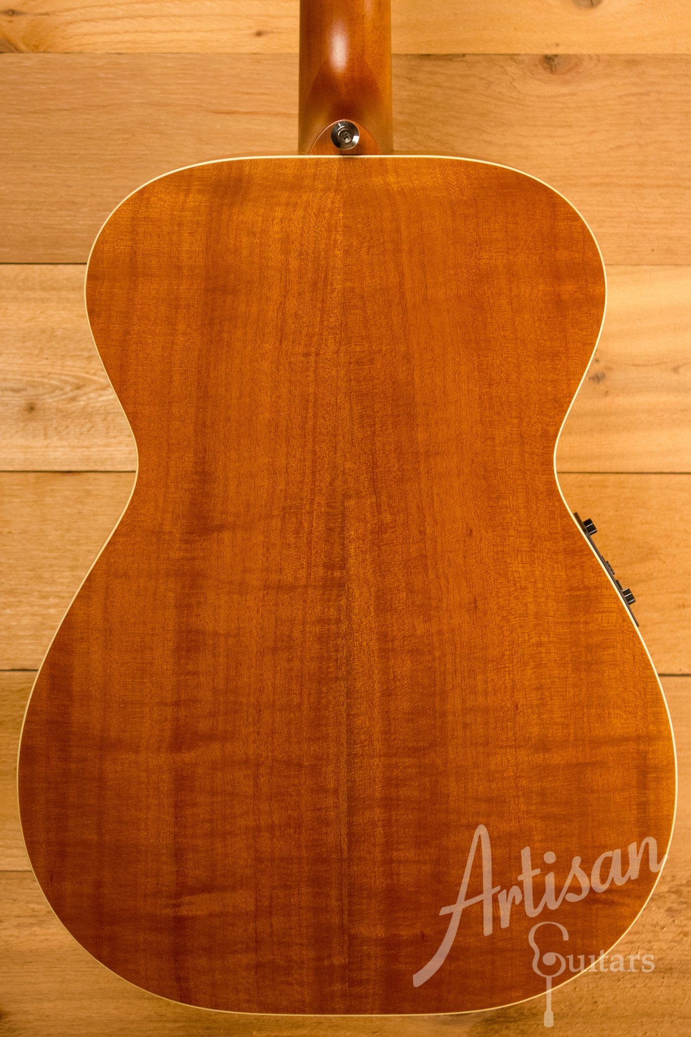 Maton EBG 808 TE Tommy Emmanuel Signature Guitar ID-10804 - Artisan Guitars