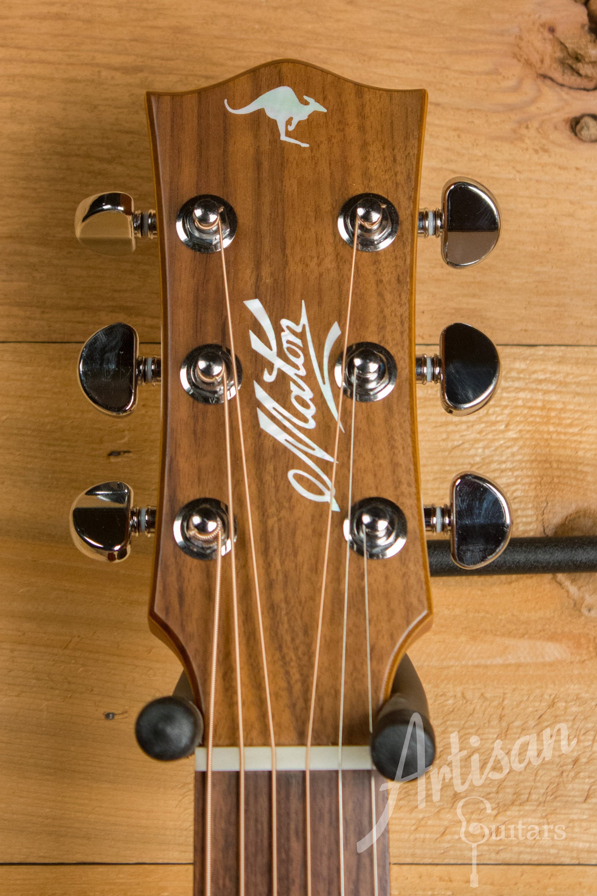 Maton EBG 808C TE Tommy Emmanuel Signature Guitar Cutaway ID-11206 - Artisan Guitars