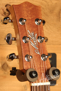 Maton SRS808 Guitar Western Red Cedar and Solid Blackwood ID-12689 - Artisan Guitars