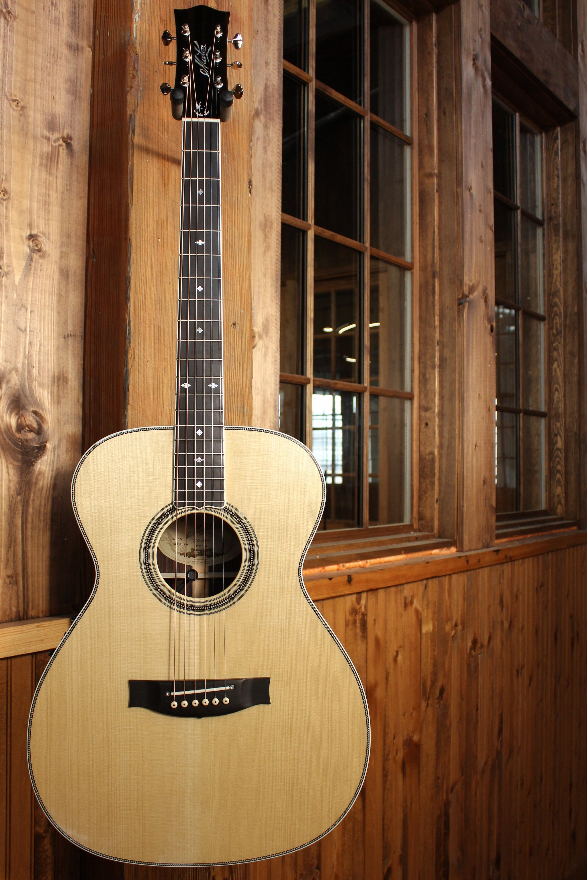 Maton Custom Shop Classic Guitar with European Spruce and Indian Rosewood ID-13823 - Artisan Guitars