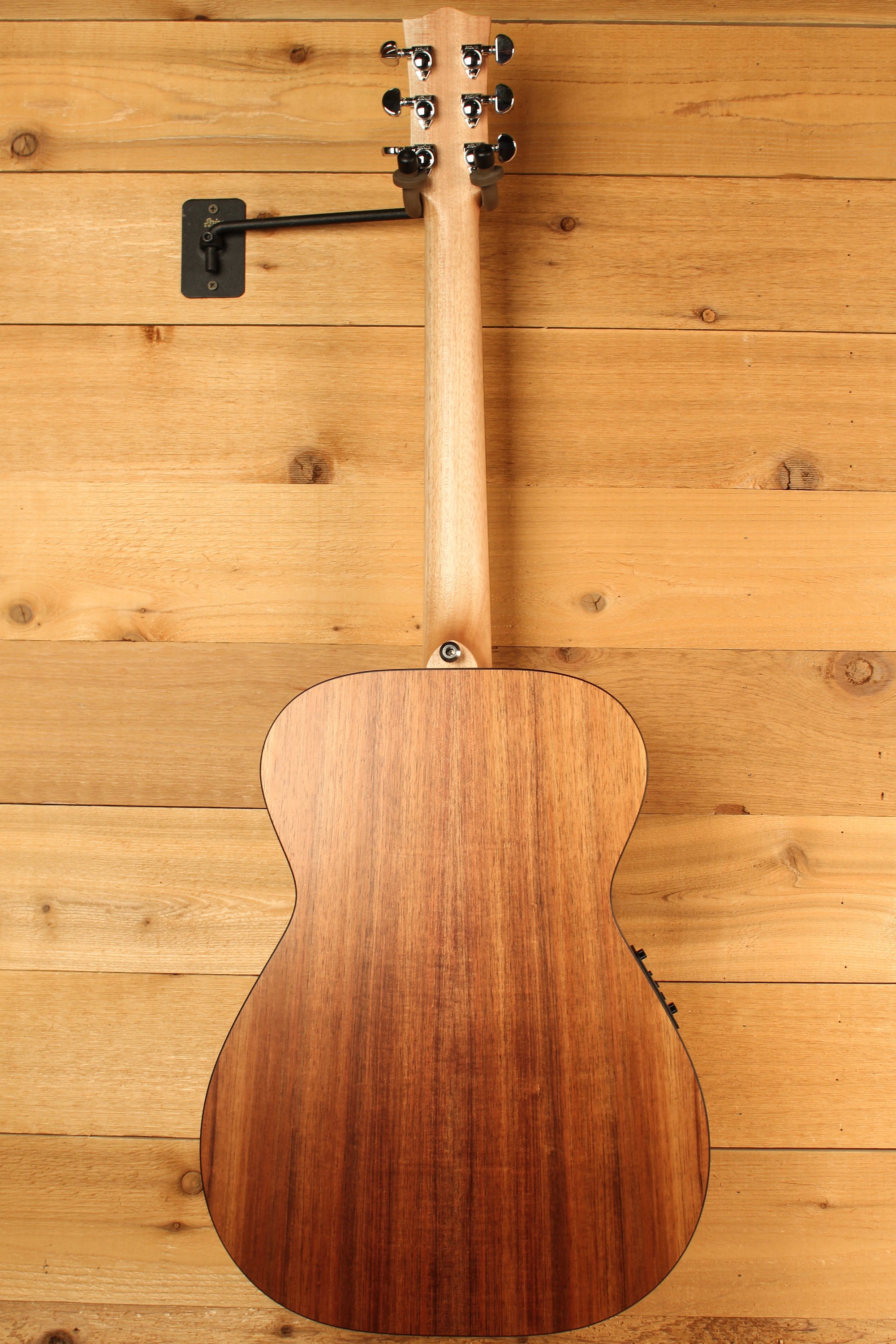 Maton SRS808 Guitar Western Red Cedar & Solid Blackwood ID-13702 - Artisan Guitars