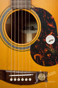 Maton EBG808 Sitka Spruce and Blackwood Vintage Amber Sunburst Finish ID-11062 - Artisan Guitars