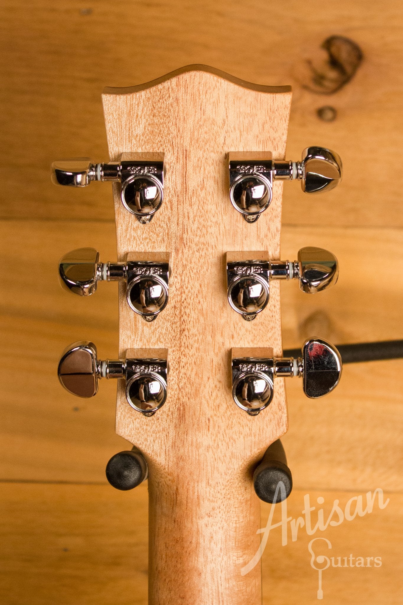 Maton EBG808CL Performer Series Bunya and Queensland Maple with Cutaway ID-10785 - Artisan Guitars