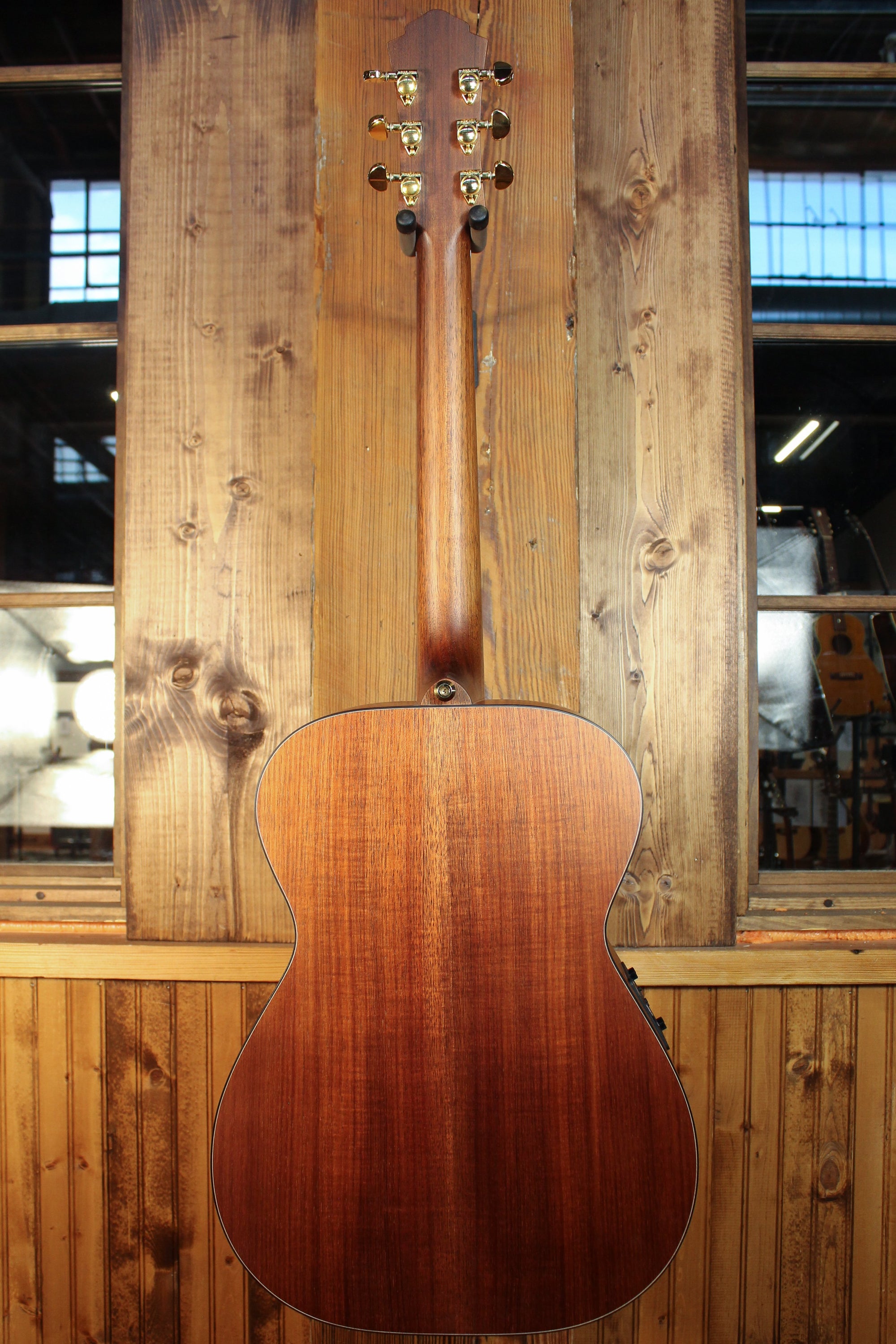 Maton Vera May Special w/ Lutz Spruce & Blackwood ID-13773 - Artisan Guitars