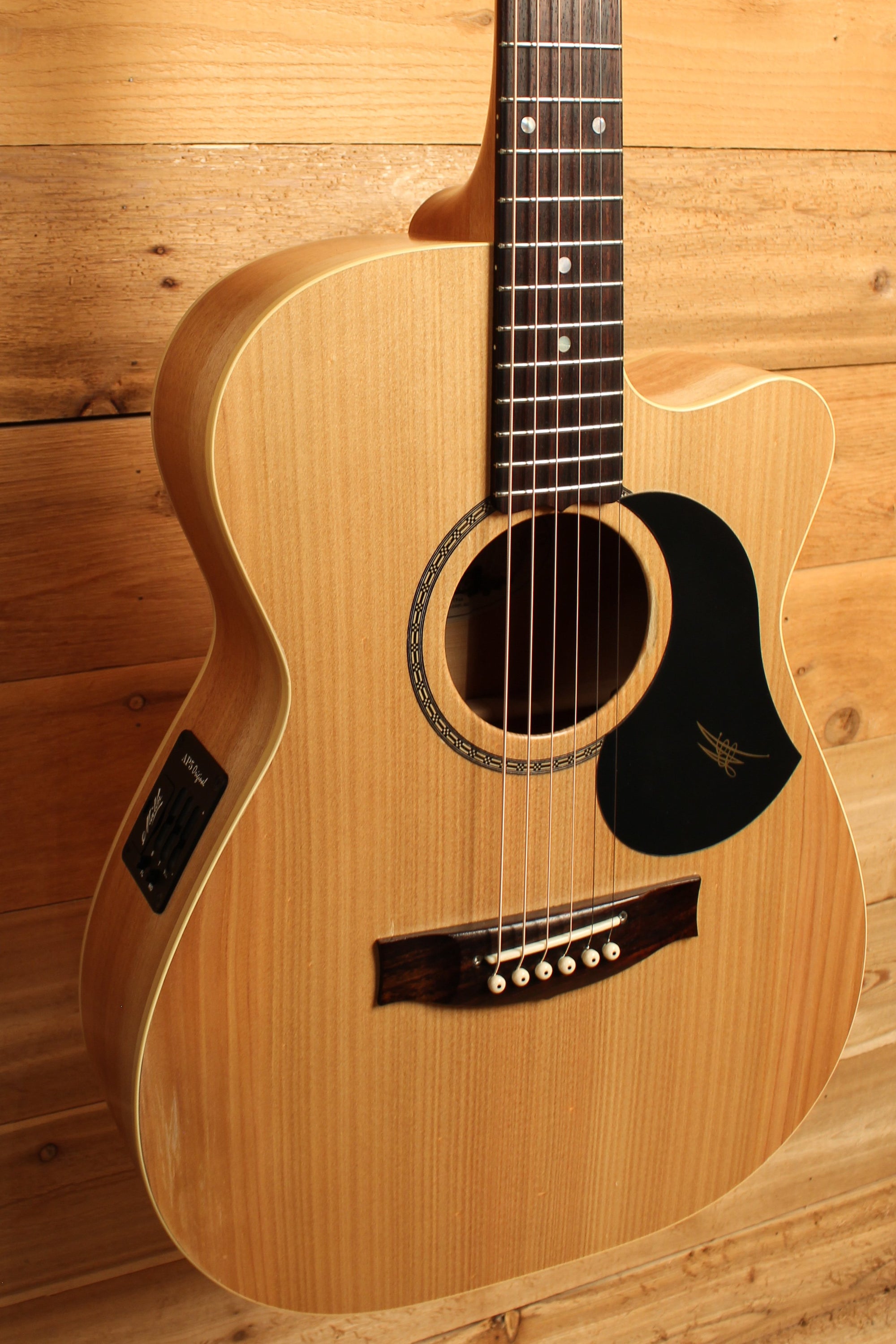 Maton Performer Series Bunya & Queensland Maple w/ Cutaway Pre-Owned 2017 ID-13716 - Artisan Guitars