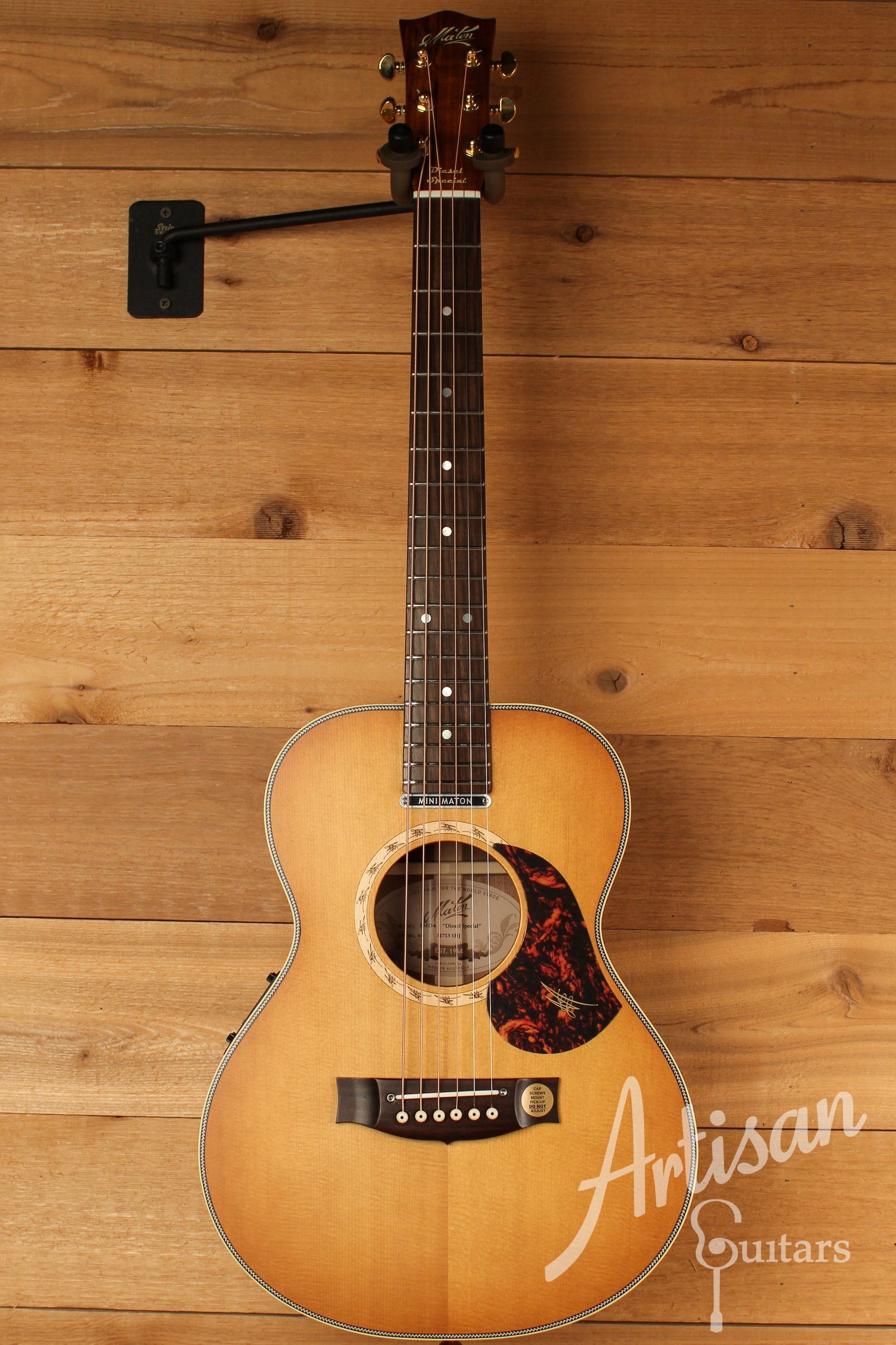 Maton EMD6 Mini Maton Diesel Sitka with Blackwood and Vintage Amber Sunburst ID-12905 - Artisan Guitars