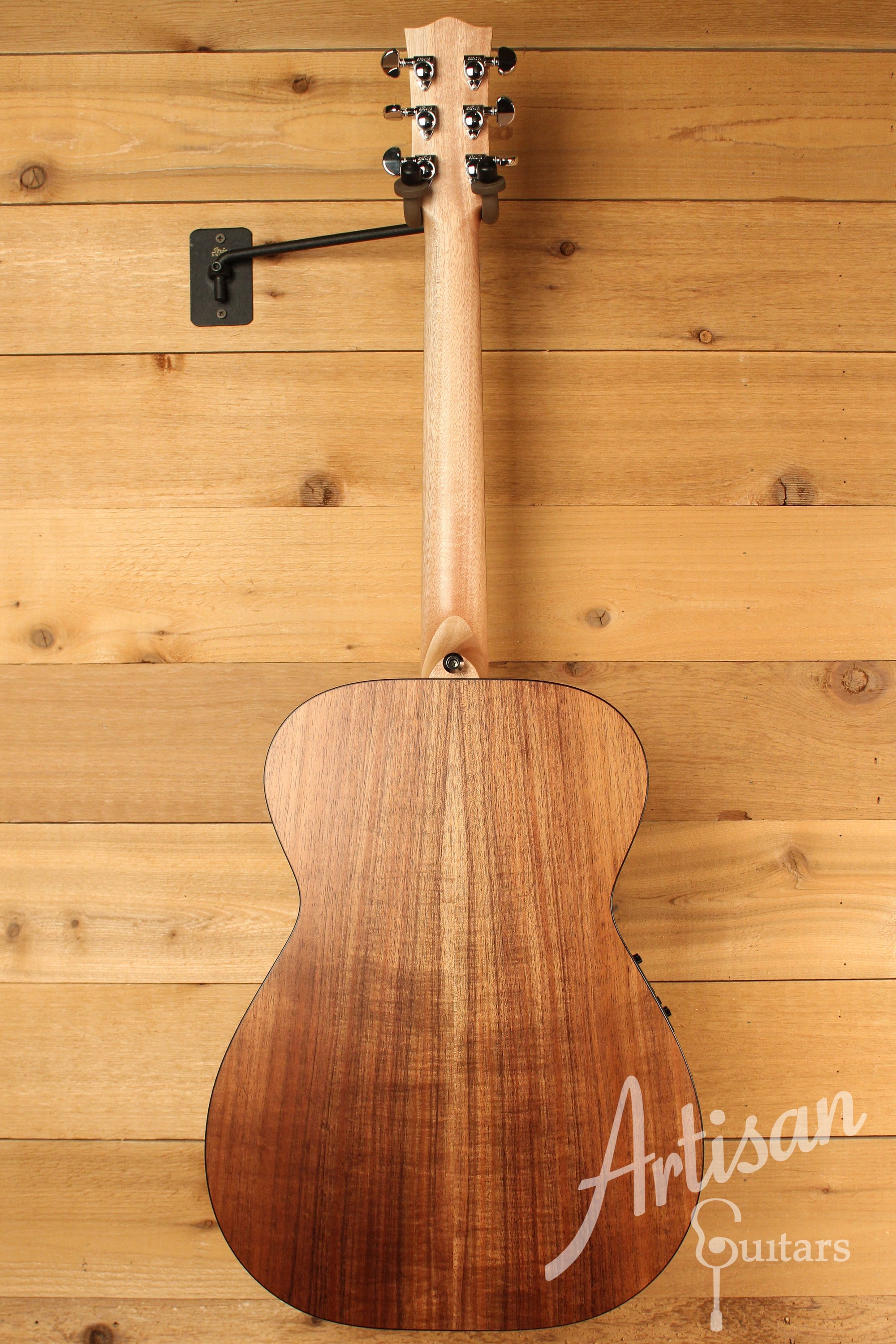 Maton EBW808 Guitar w/ Blackwood Top, Back & Sides w/ AP5 Pro Pickup System Pre-Owned 2018 ID-12828 - Artisan Guitars