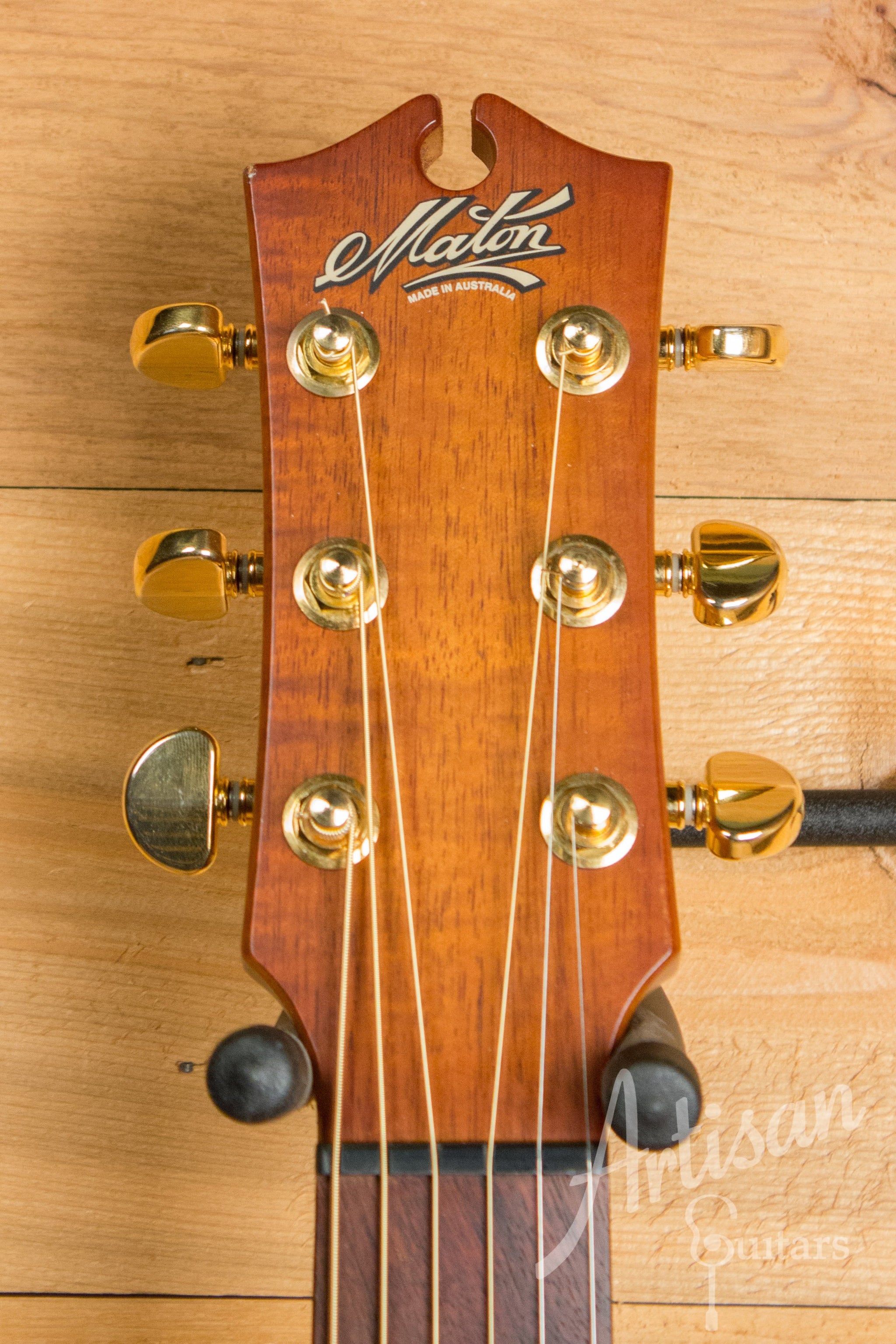 Maton EBG808 Sitka Spruce and Blackwood with Sunburst Finish Pre-Owned 2011 ID-9135 - Artisan Guitars