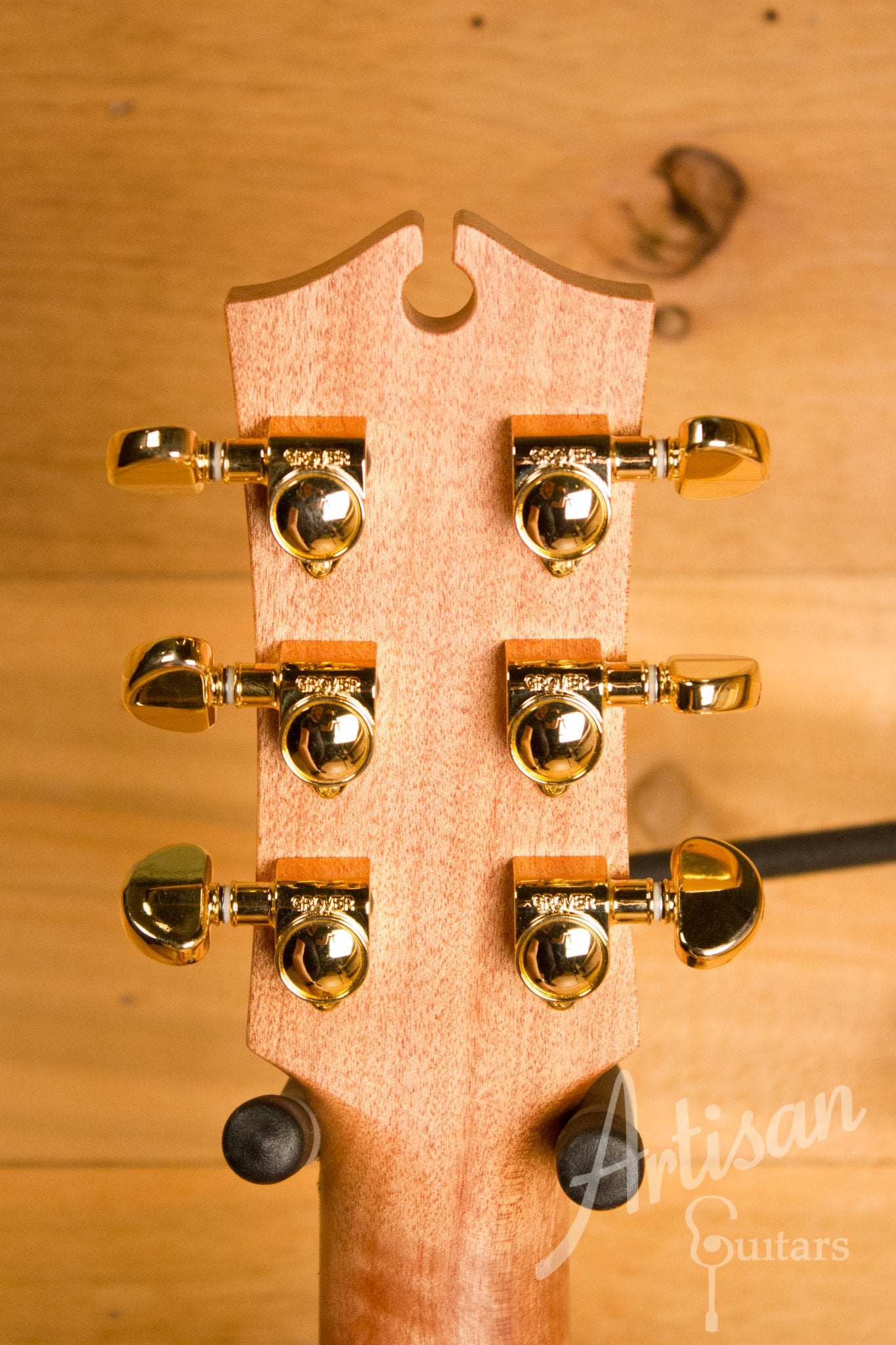 Maton EBG 808C MIC FIX Michael Fix Signature Guitar Sitka and Queensland Maple with Cutaway ID-10784 - Artisan Guitars