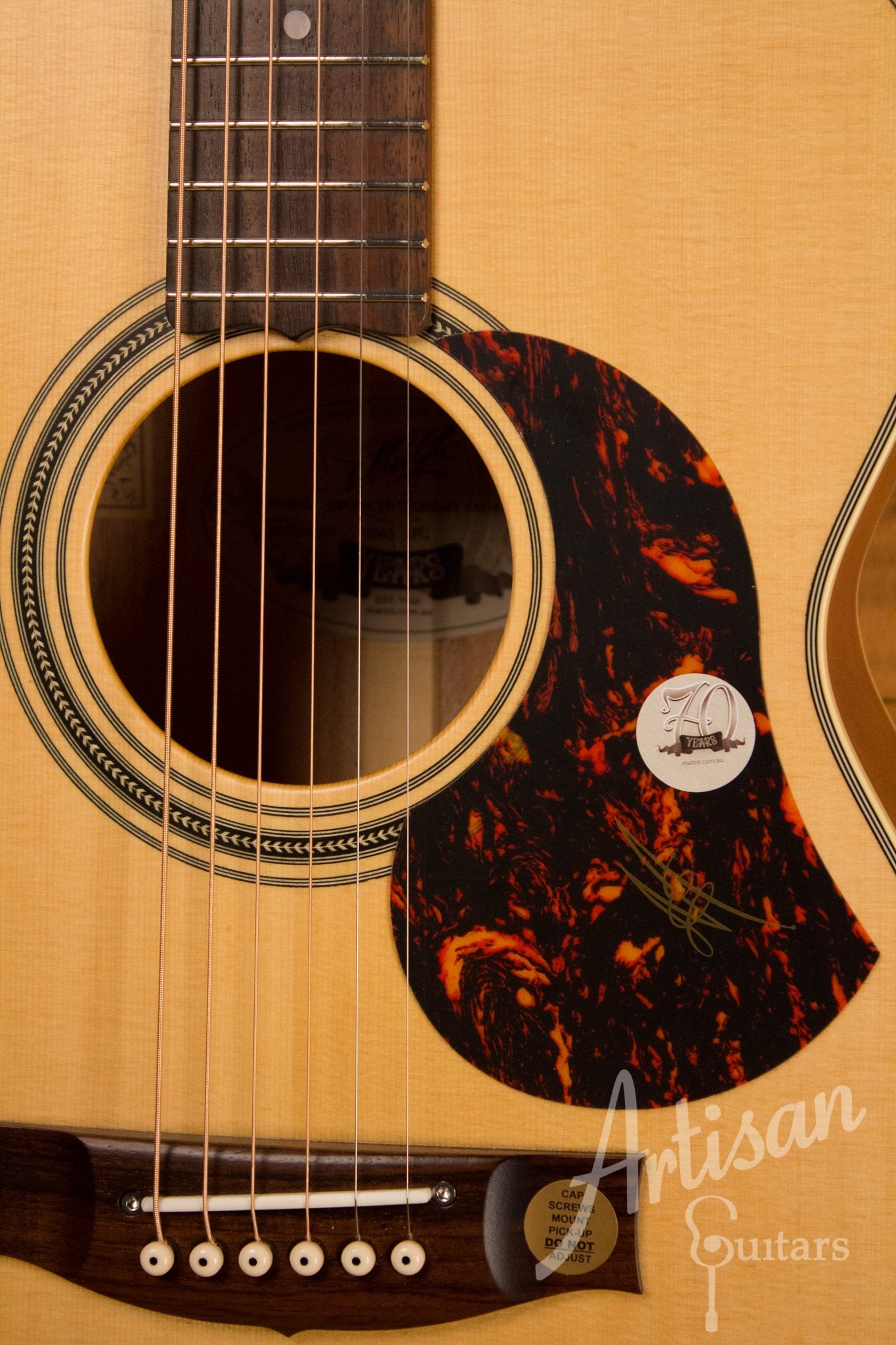 Maton EBG 808 TE Tommy Emmanuel Signature Guitar ID-10824 - Artisan Guitars