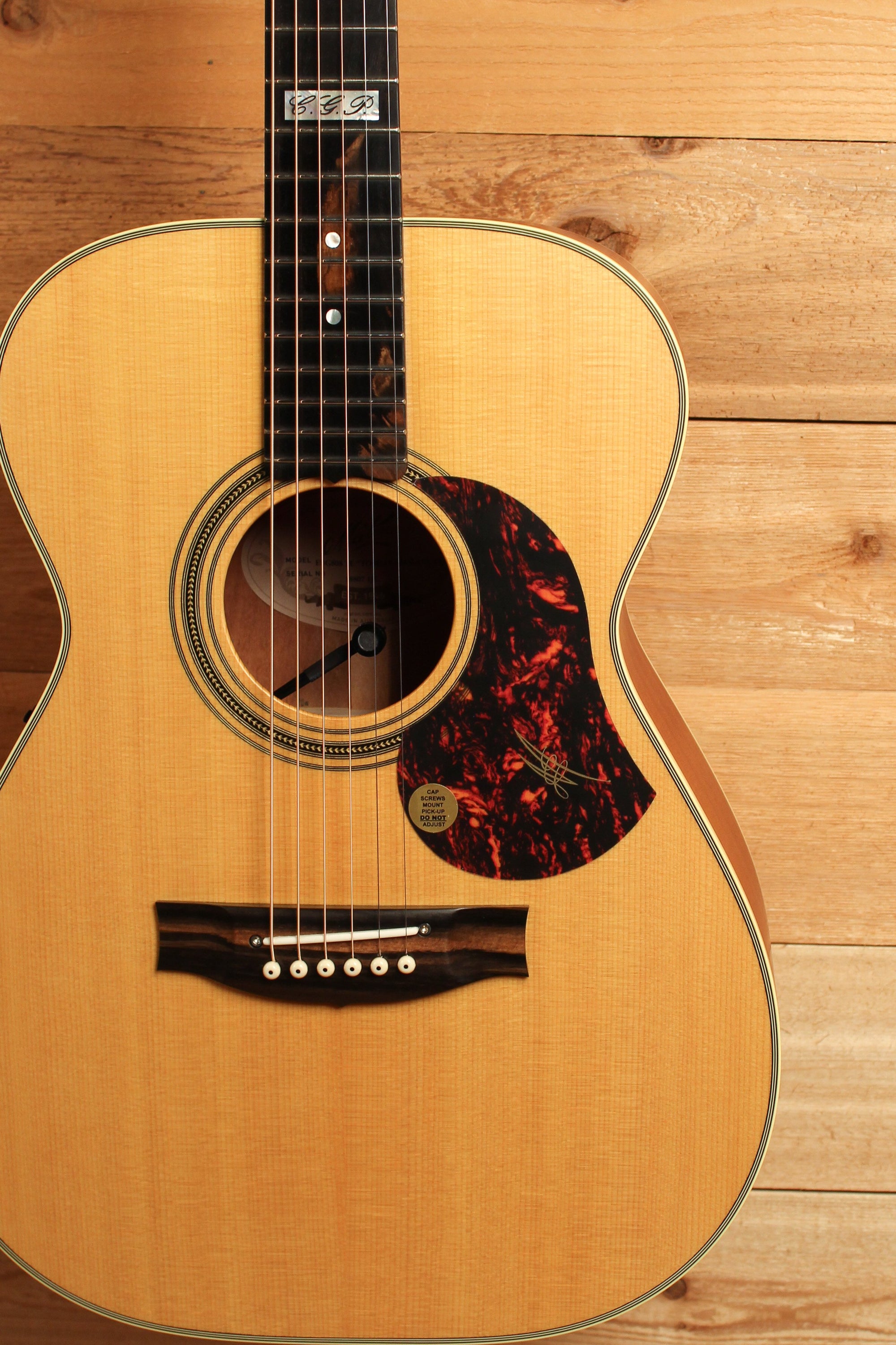 Maton EBG 808 TE Tommy Emmanuel Signature Guitar ID-13322 - Artisan Guitars