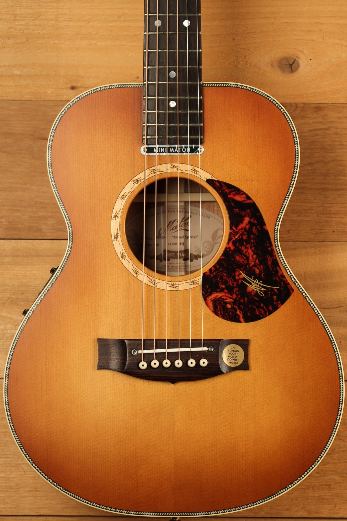 Maton EMD6 Mini Maton Diesel Sitka with Blackwood and Vintage Amber Sunburst ID-13515 - Artisan Guitars
