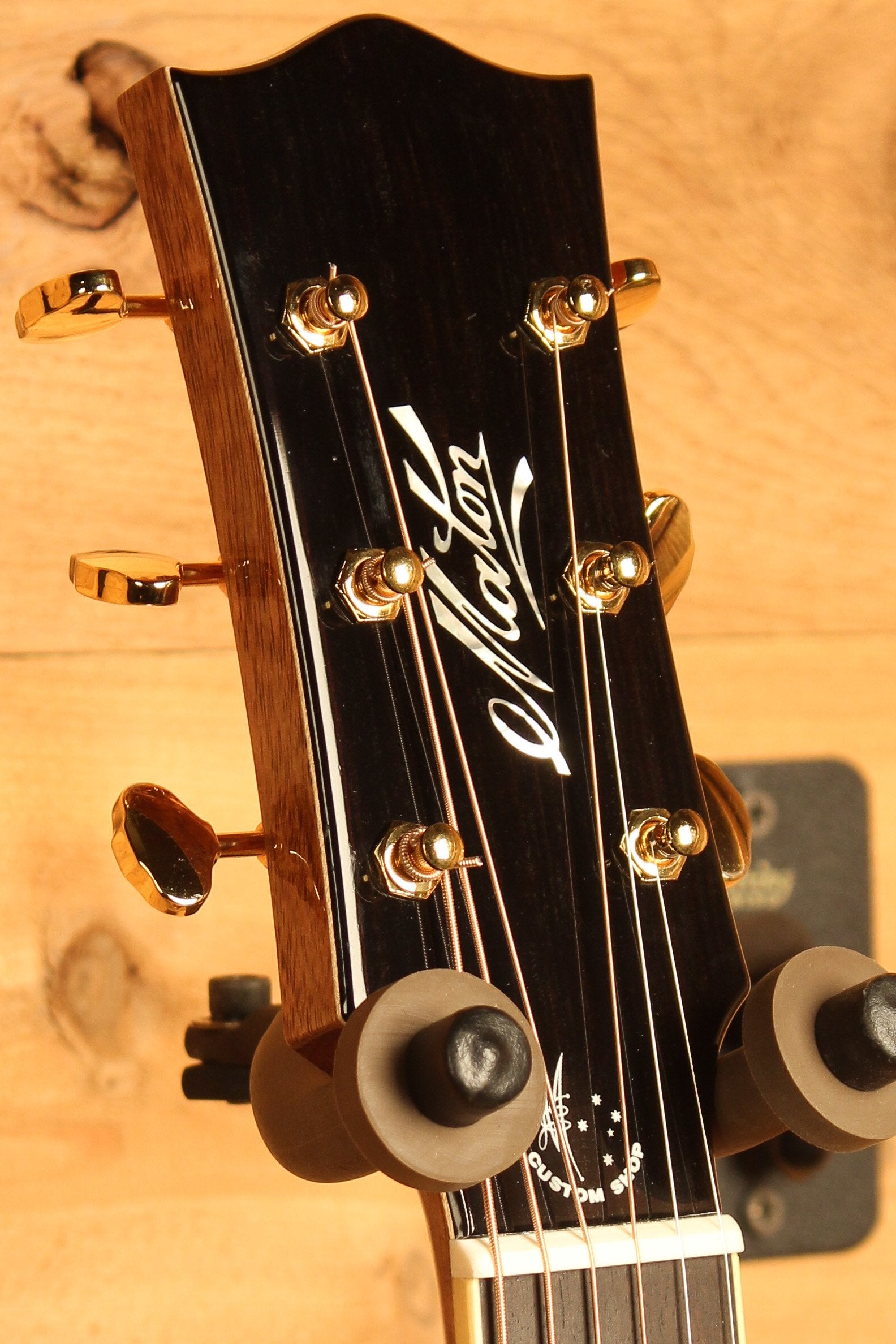 Maton Custom Shop Classic Blackwood Special Guitar with European Spruce & Figured Blackwood ID-13090 - Artisan Guitars