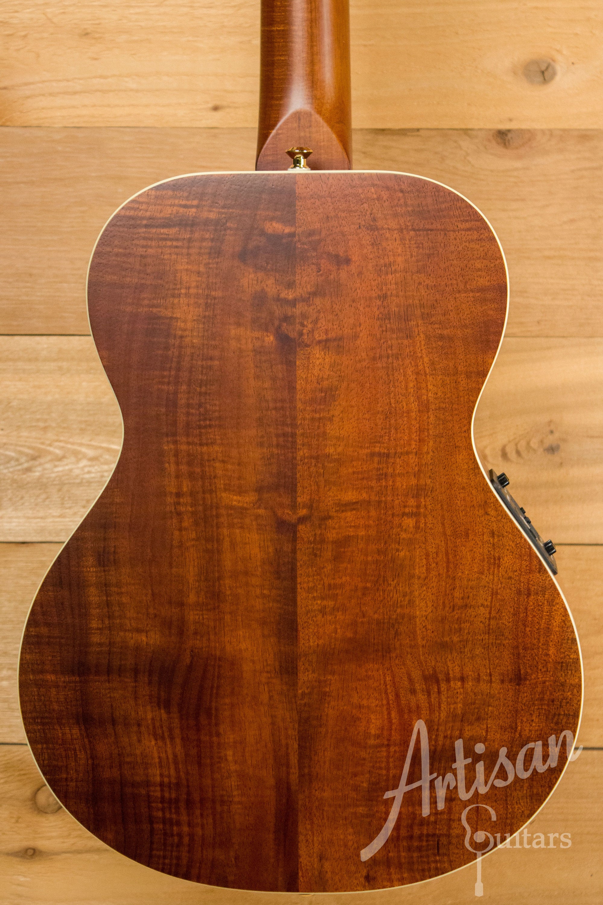 Maton EMD6 Mini Maton Diesel Sitka with Blackwood and Vintage Amber Sunburst ID-10122 - Artisan Guitars