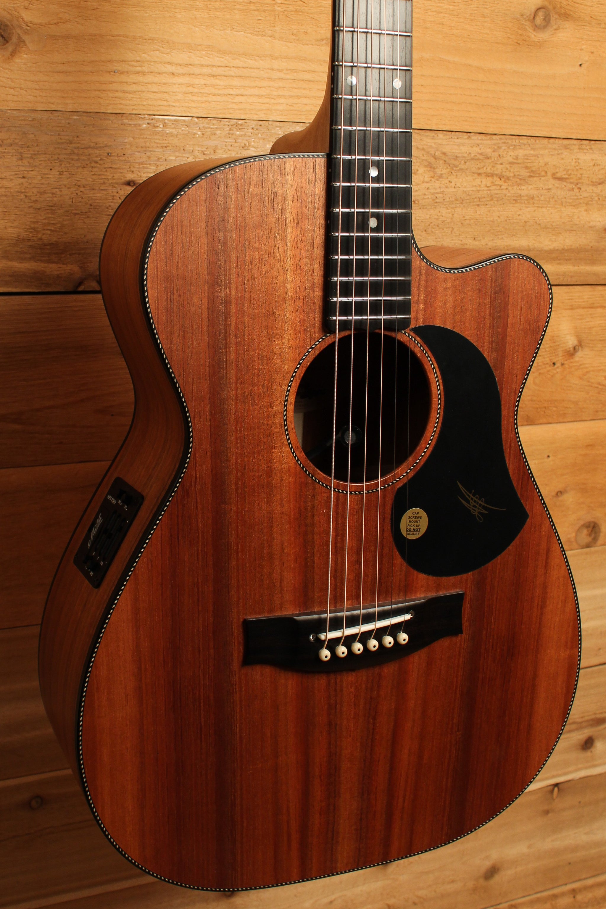 Maton EBW808 Cutaway Guitar w/ Blackwood Top, Back & Sides w/ AP5 Pro Pickup System ID-13228 - Artisan Guitars