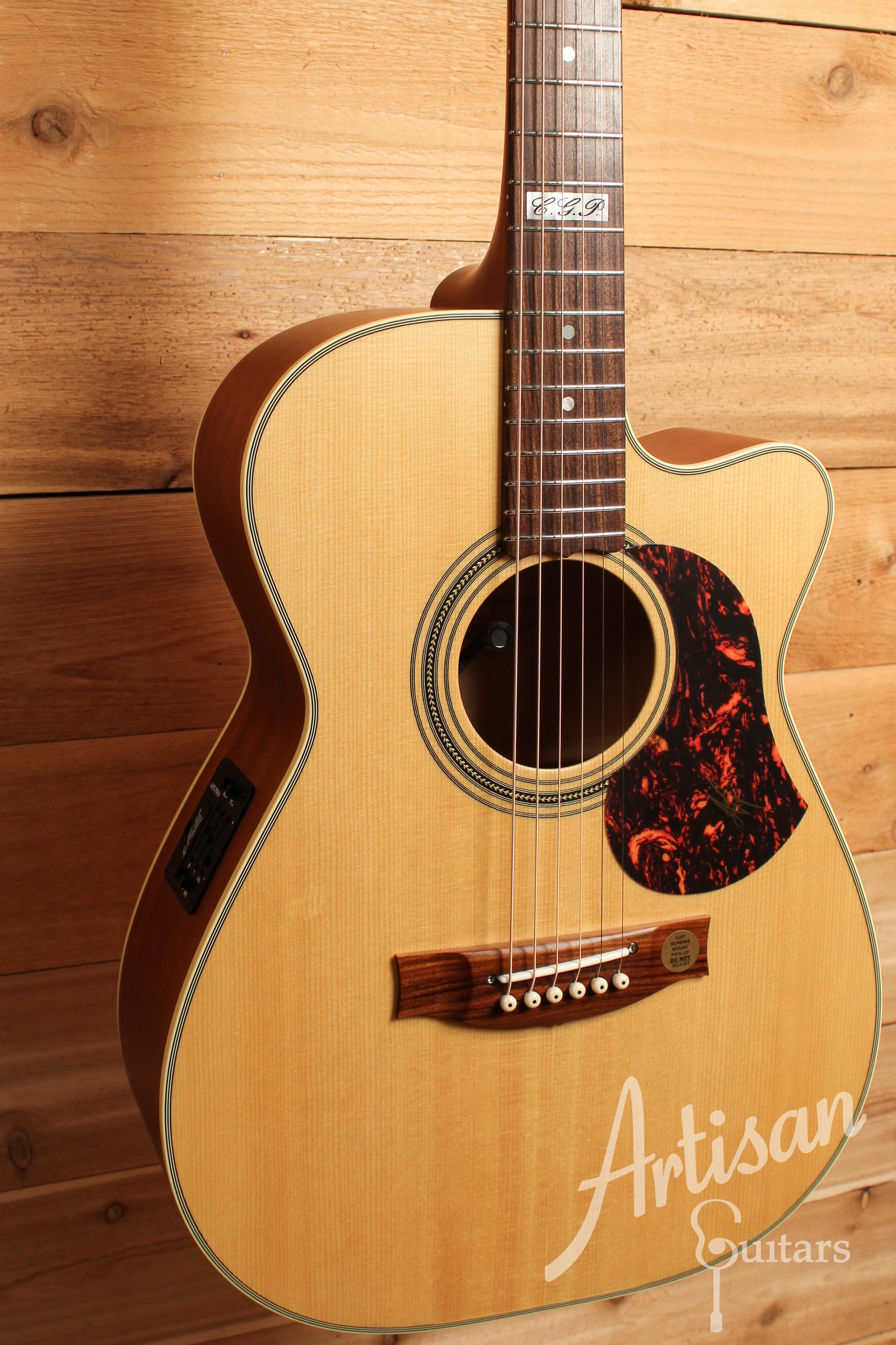 Maton EBG 808C TE Tommy Emmanuel Signature Guitar w/ Cutaway ID-13016 - Artisan Guitars