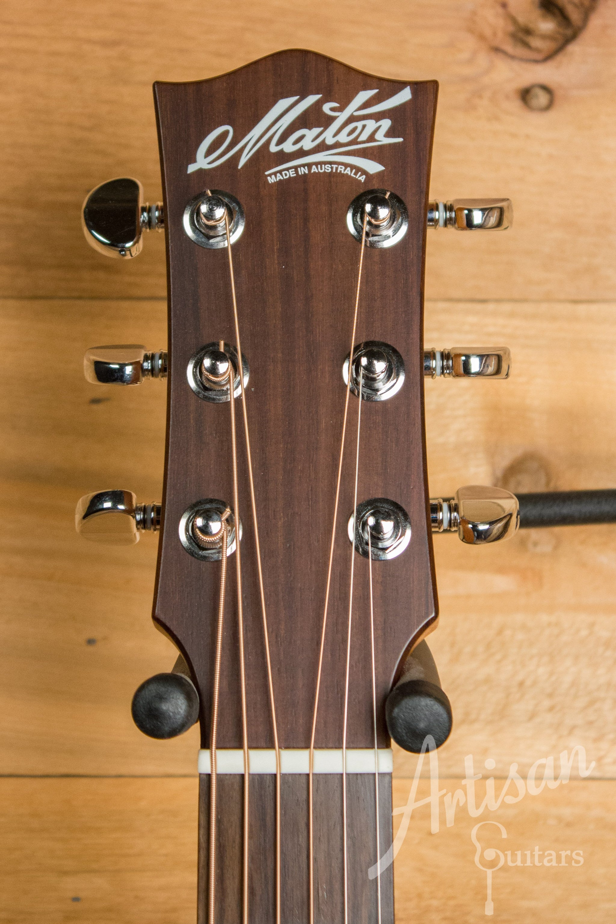 Maton M808 Guitar Sapele Top, Back, and Sides with AP5 Pro Pickup Pre-Owned 2016 ID-11117 - Artisan Guitars