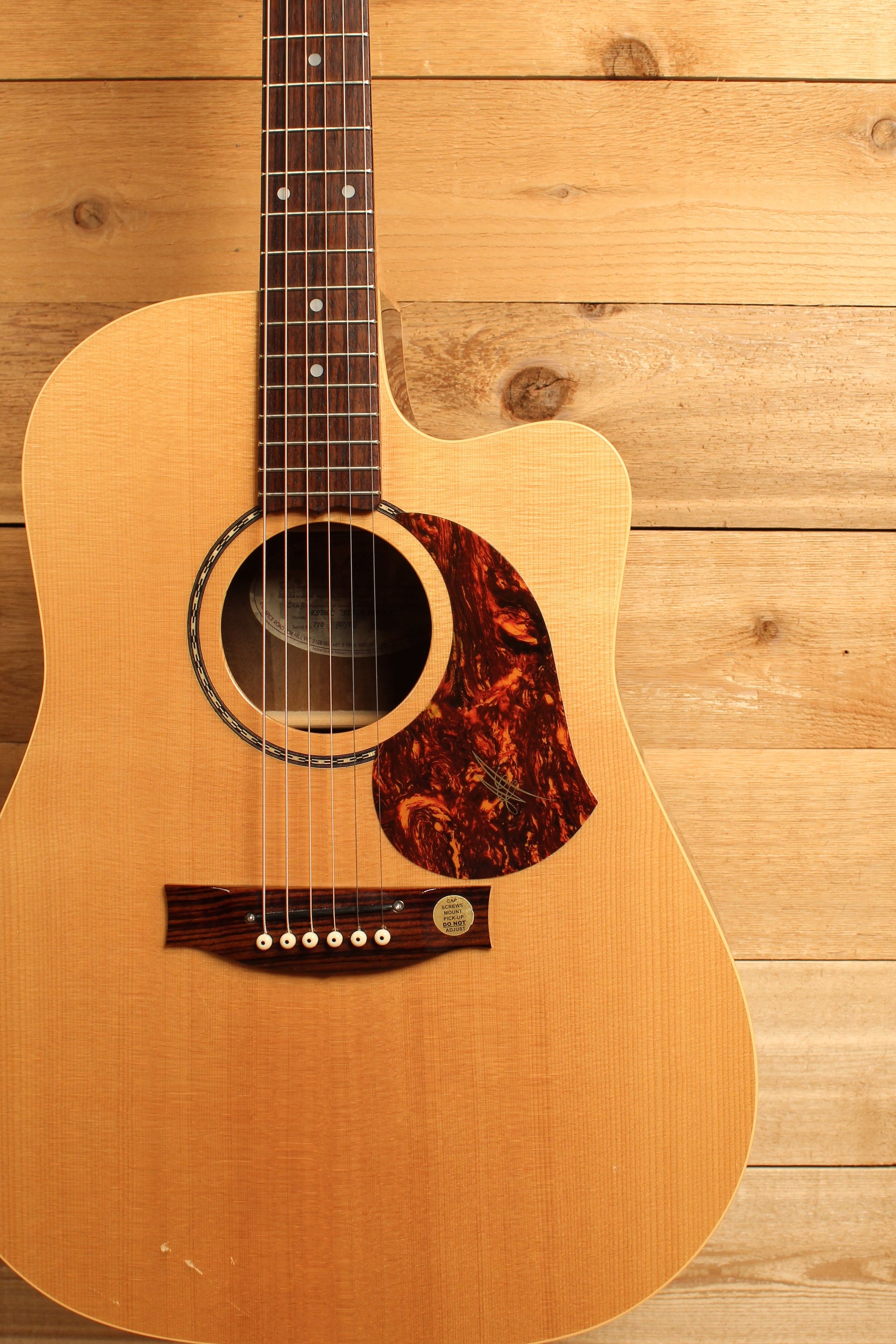 Maton EST60C "Stage" w/ Sitka & Queensland Walnut Pre-Owned 2011 ID-13271 - Artisan Guitars
