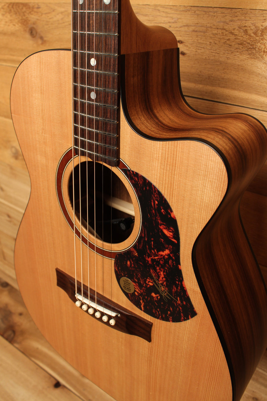 Maton SRS808C Guitar Western Red Cedar and Solid Blackwood w/ Cutaway ID-13311 - Artisan Guitars