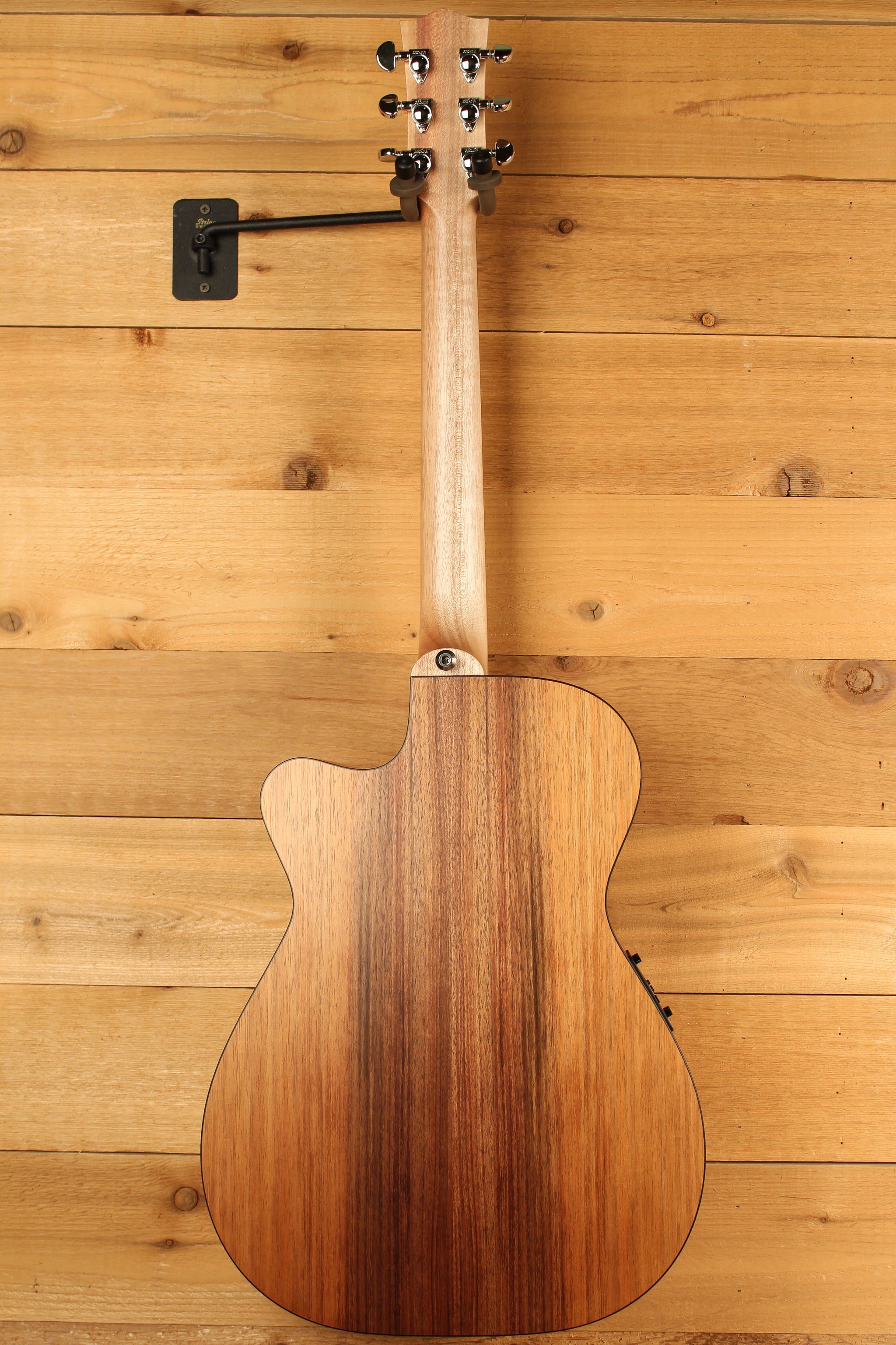 Maton SRS808 Guitar with Western Red Cedar Blackwood and Cutaway ID-13428 - Artisan Guitars
