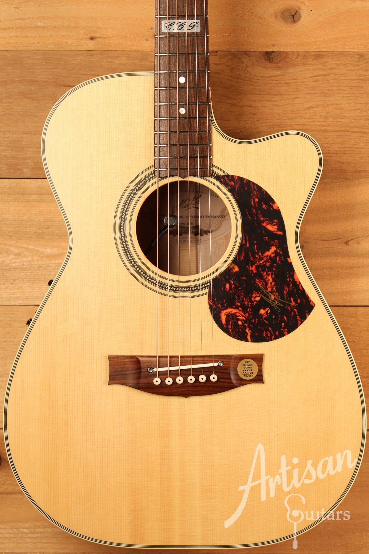 Maton EBG 808C TE Tommy Emmanuel Signature Guitar w/ Cutaway ID-13016 - Artisan Guitars