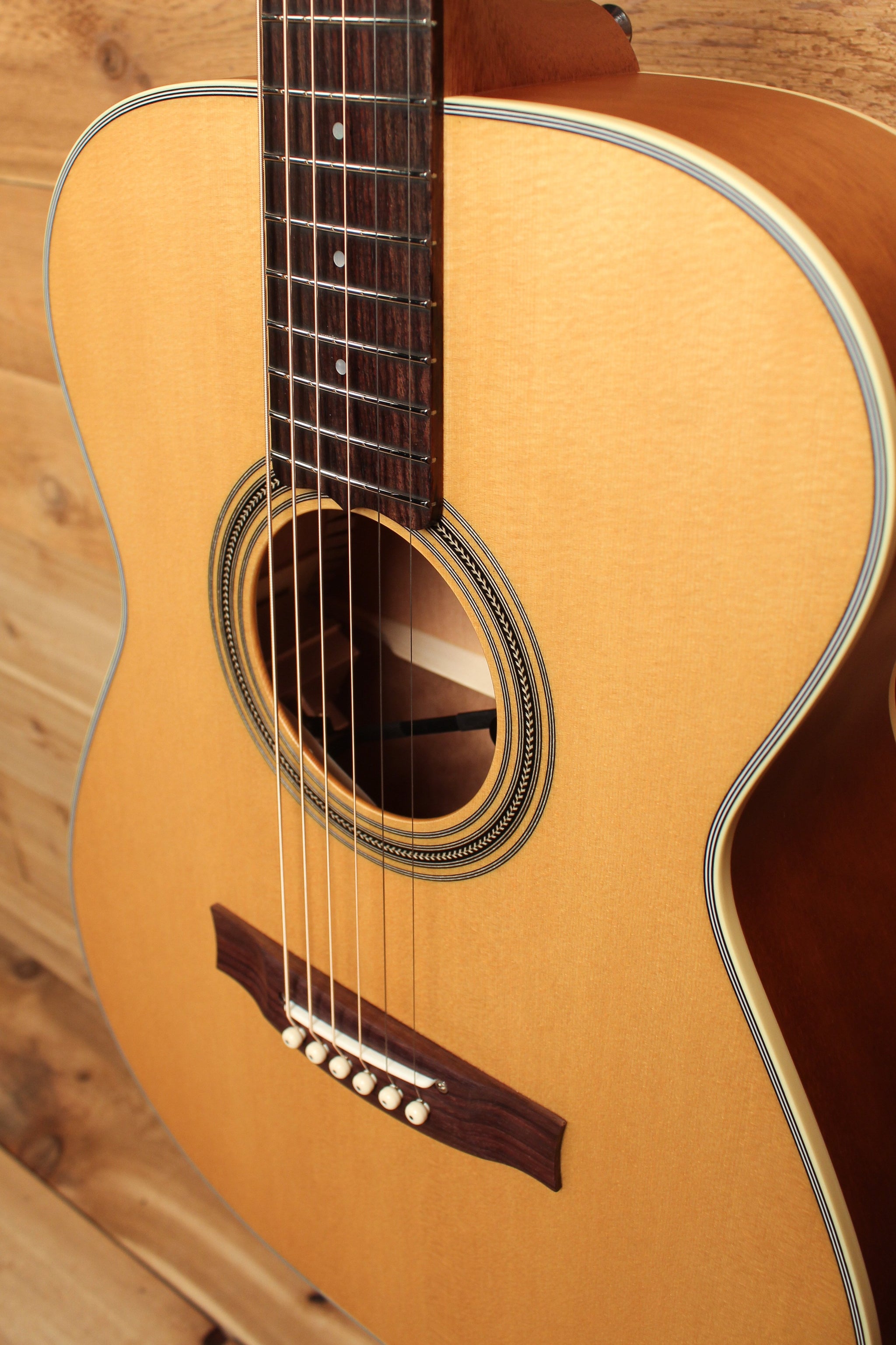 Maton Custom Shop T.E Personal Guitar Sitka Spruce & Queensland Maple ID-13080 - Artisan Guitars
