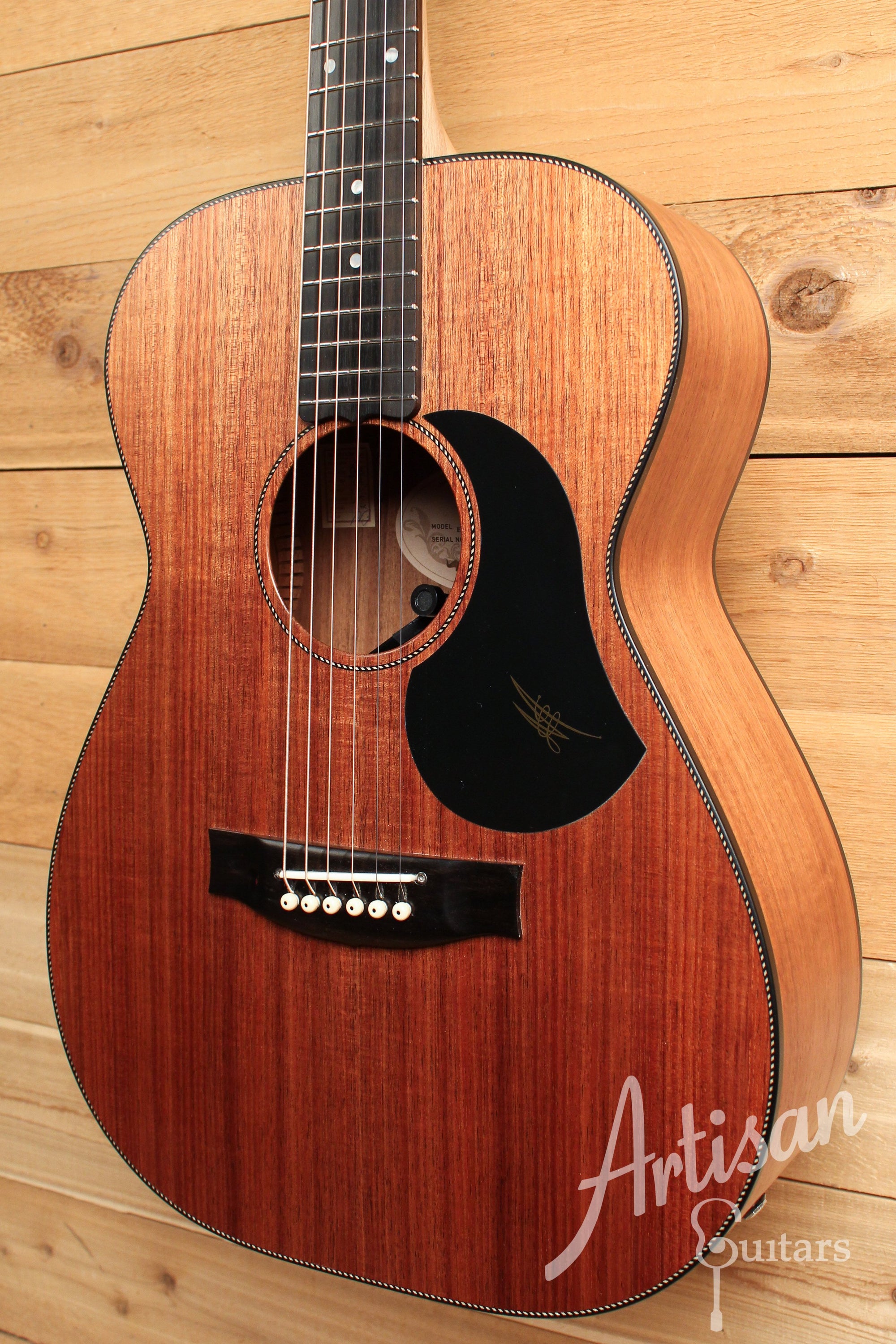 Maton EBW808 Guitar w/ Blackwood Top, Back & Sides w/ AP5 Pro Pickup System Pre-Owned 2018 ID-12828 - Artisan Guitars