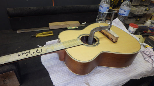 Maton T.E Personal Guitar Sitka Spruce and AAA"Bees Wings" Queensland Maple ID-10694 - Artisan Guitars
