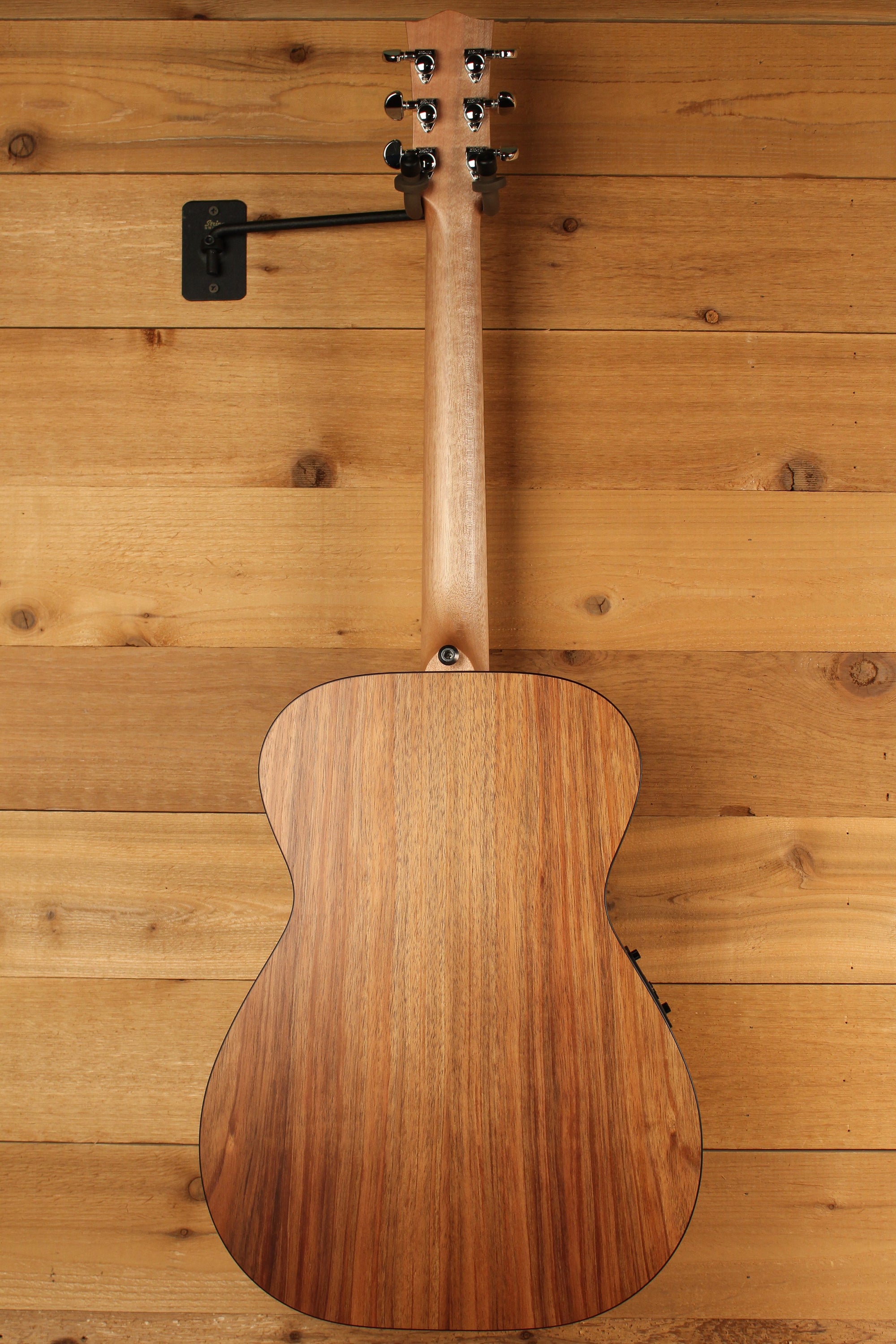 Maton EBW808 Guitar w/ Blackwood Top, Back & Sides w/ AP5 Pro Pickup System ID-13312 - Artisan Guitars