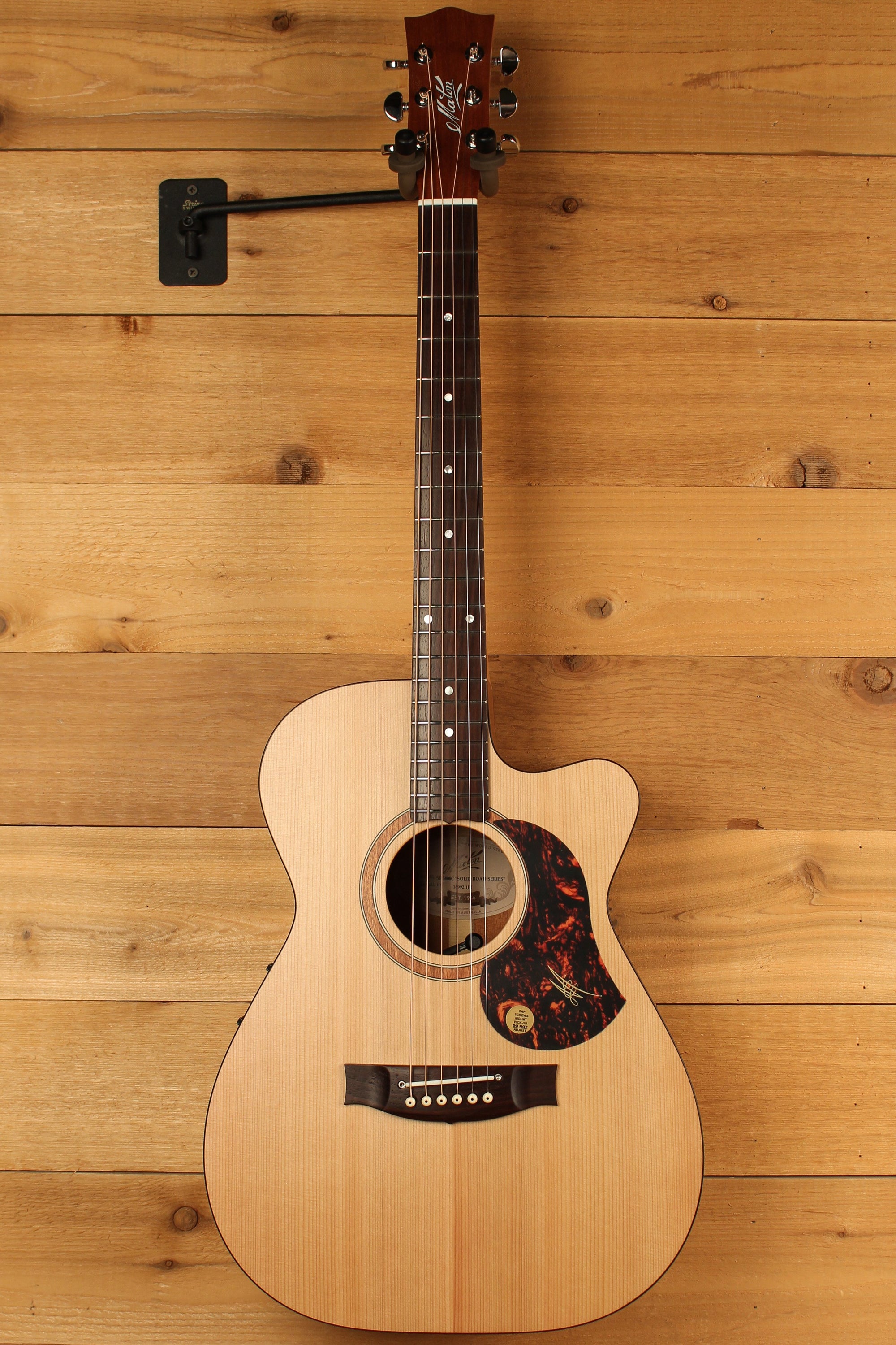 Maton SRS808 Guitar with Western Red Cedar Blackwood and Cutaway ID-13429 - Artisan Guitars