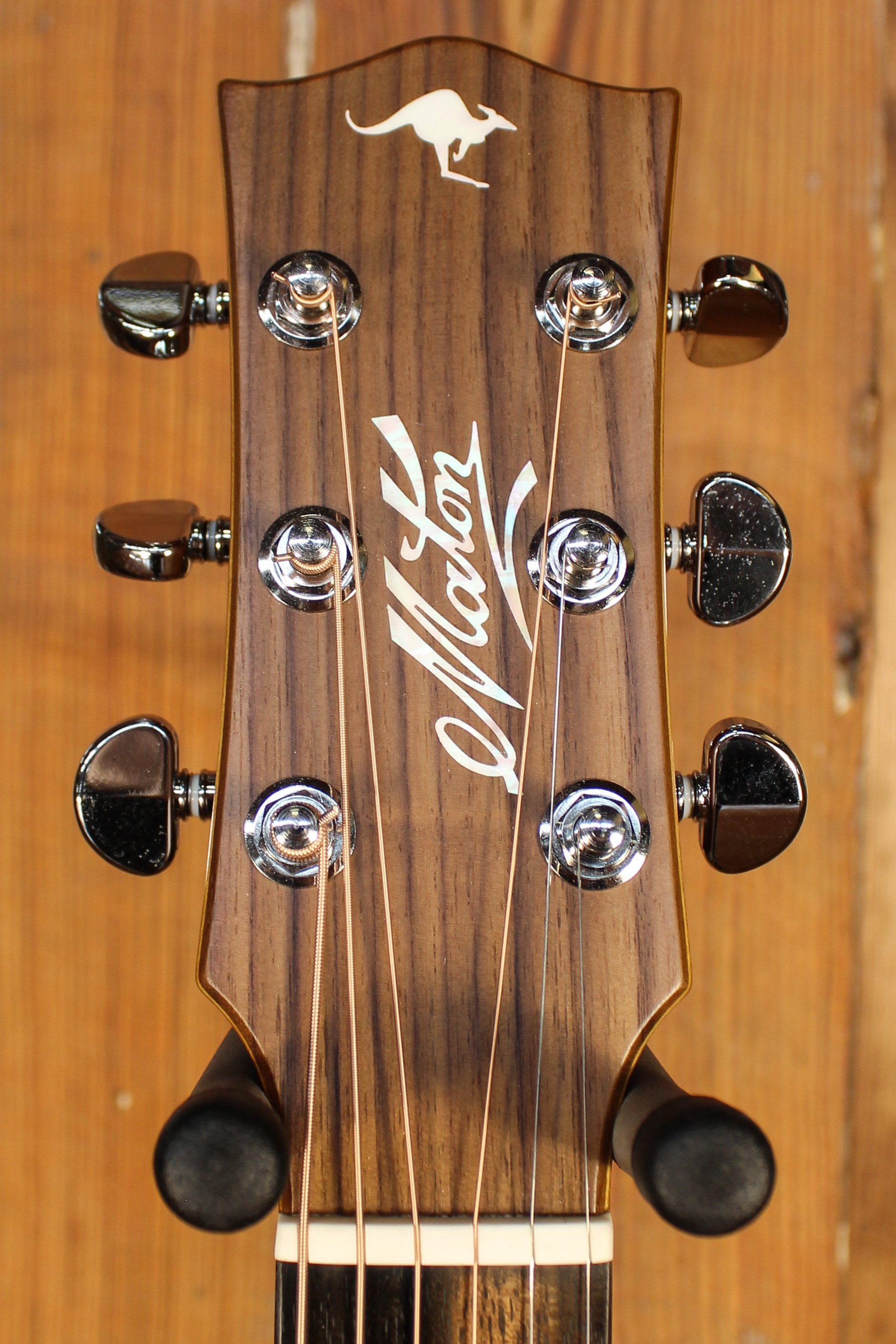Maton EBG 808C TE Tommy Emmanuel Signature Guitar Cutaway ID-13790 - Artisan Guitars