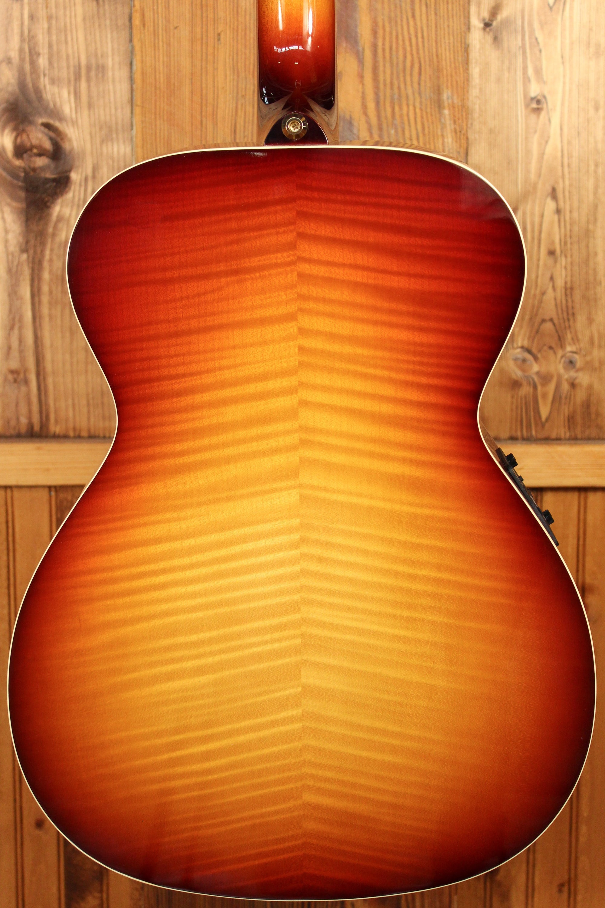 Maton Custom Shop Traditional w/ European Spruce & English Maple ID-13789 - Artisan Guitars