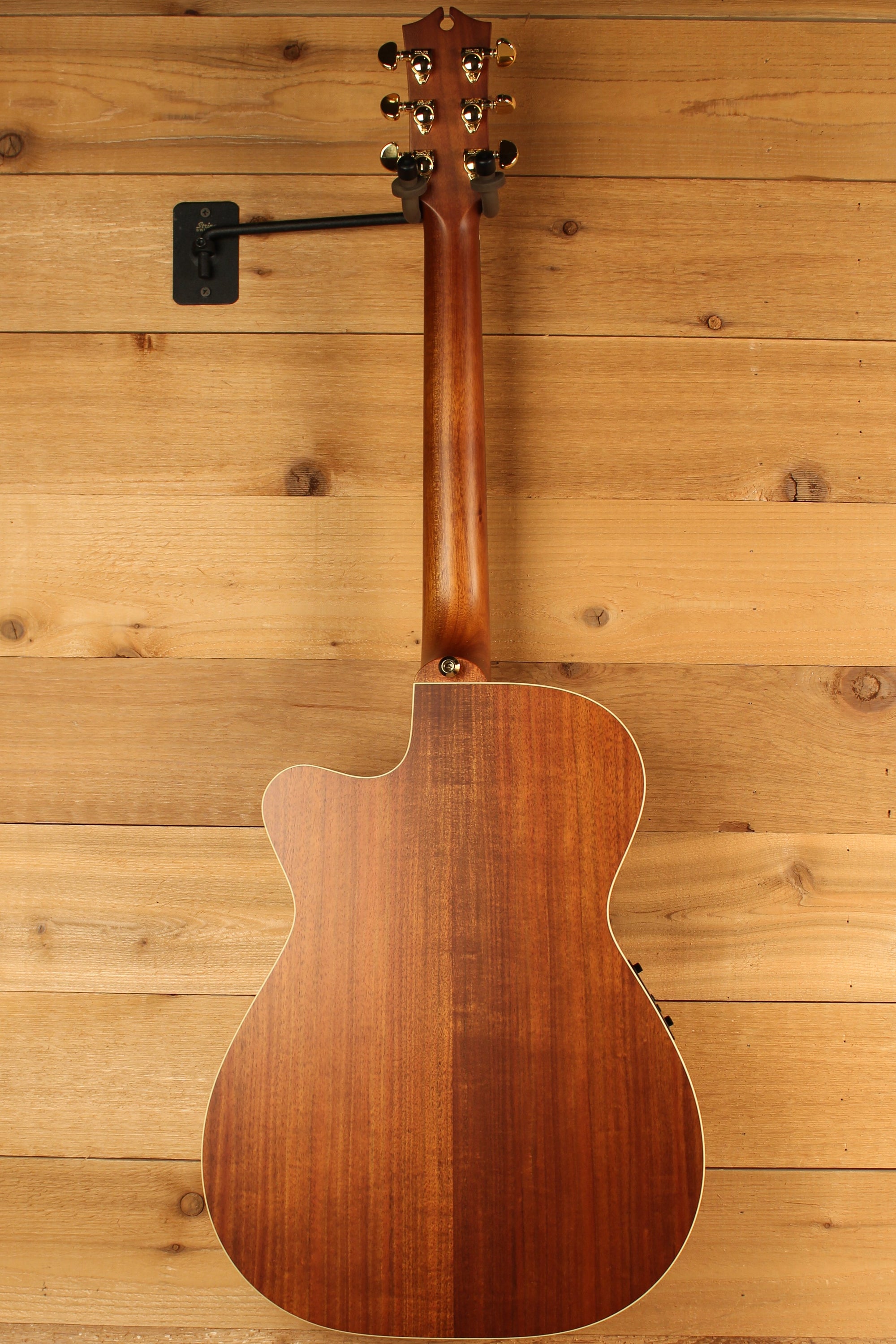Maton EBG808C Nashville Series Sitka Spruce and Blackwood and Cutaway ID-13433 - Artisan Guitars