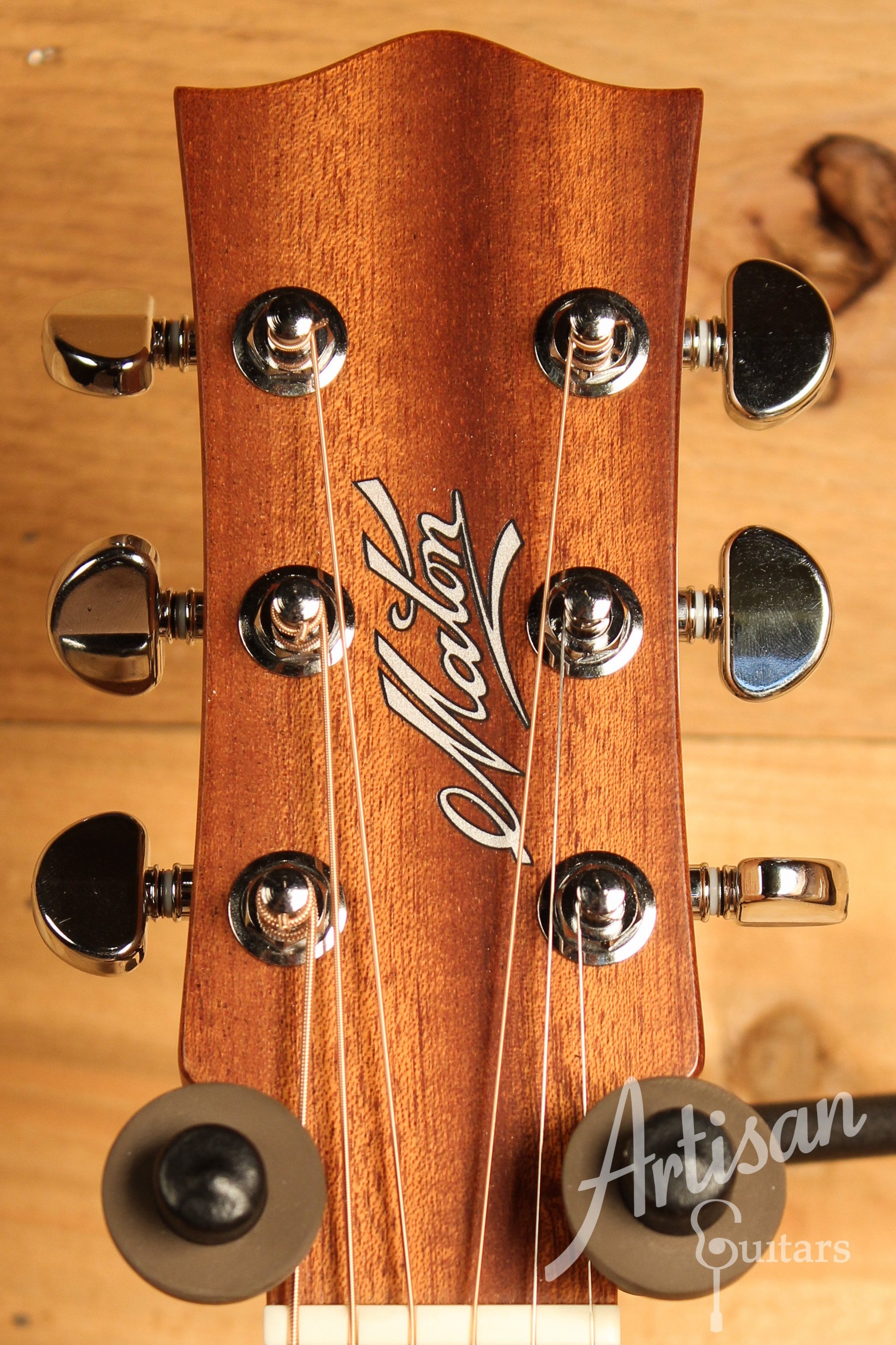 Maton SRS808 Guitar Western Red Cedar and Solid Blackwood ID-12690 - Artisan Guitars