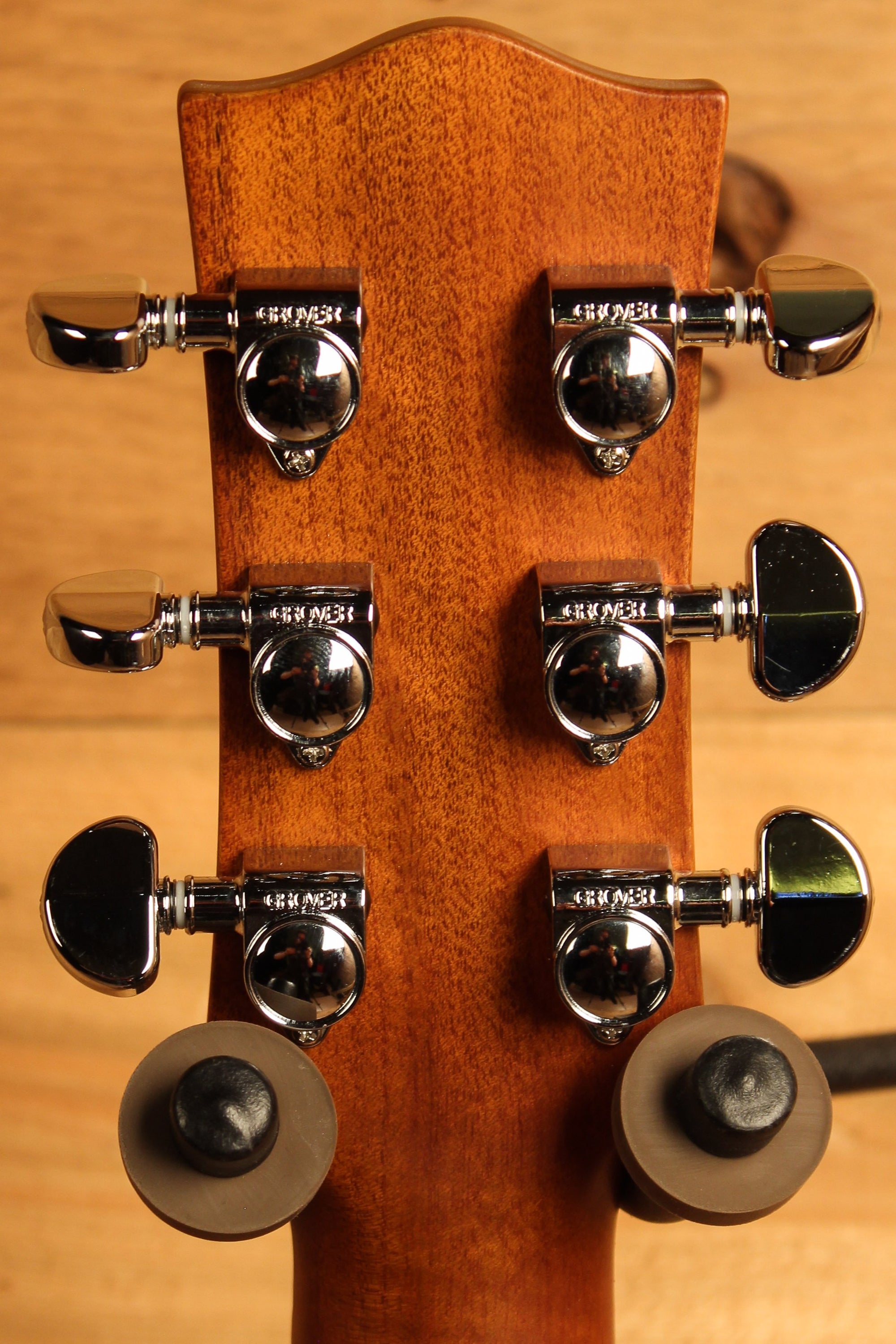 Maton EBG 808 TE Tommy Emmanuel Signature Guitar ID-13610 - Artisan Guitars