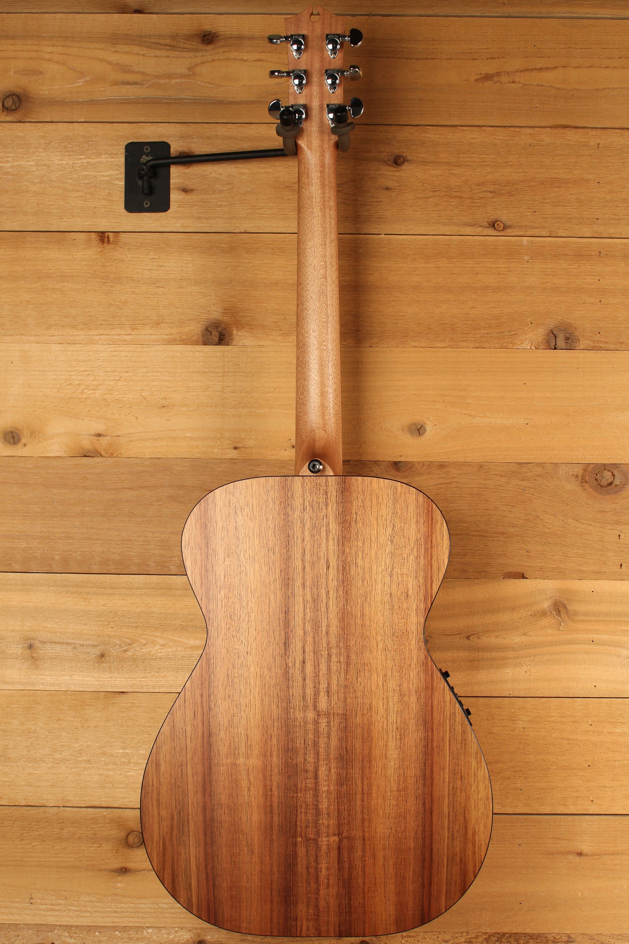 Maton EBG808 w/ AA Sitka Spruce & Blackwood  ID-13255 - Artisan Guitars