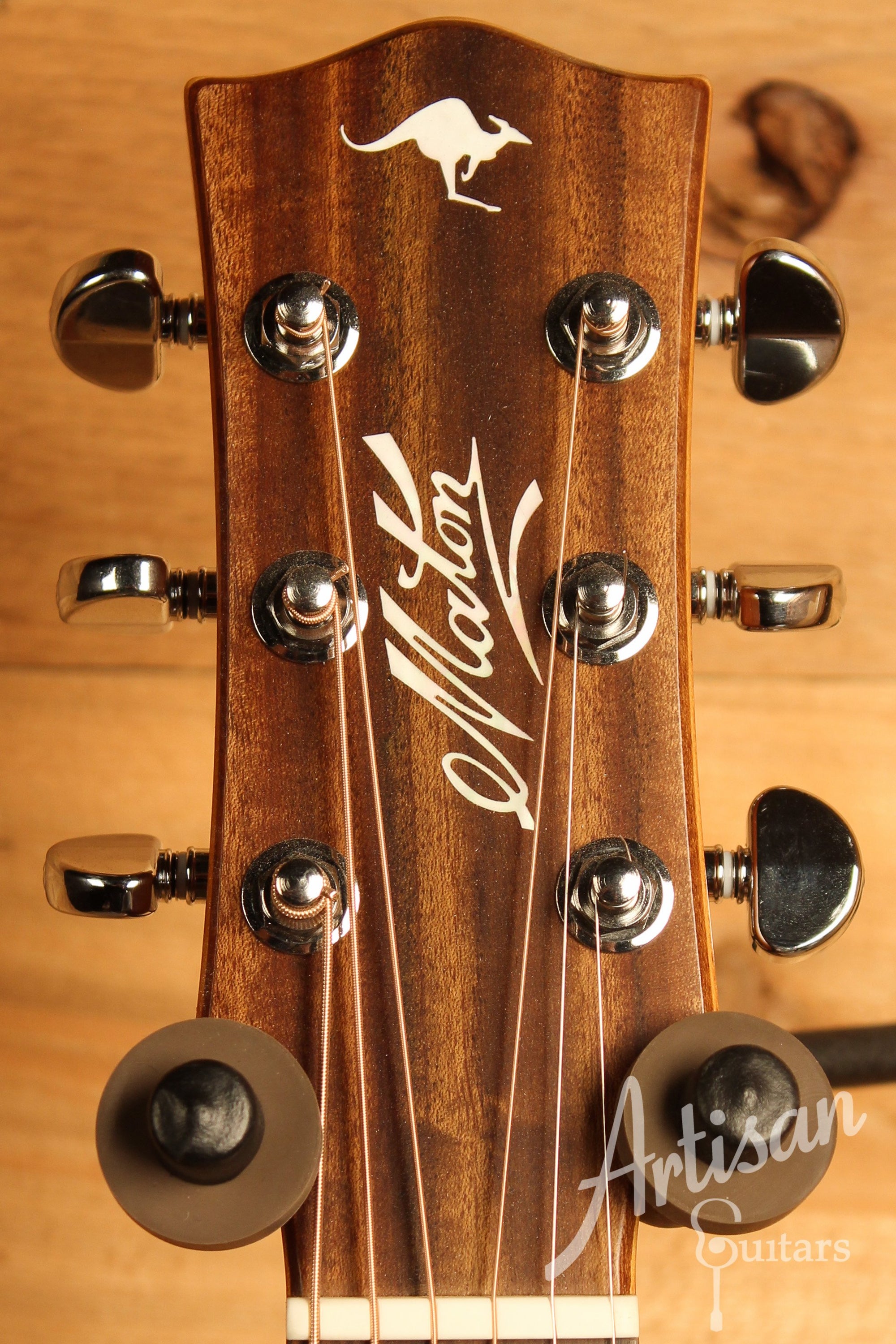 Maton EBG 808C TE Tommy Emmanuel Signature Guitar w/ Cutaway ID-13001 - Artisan Guitars