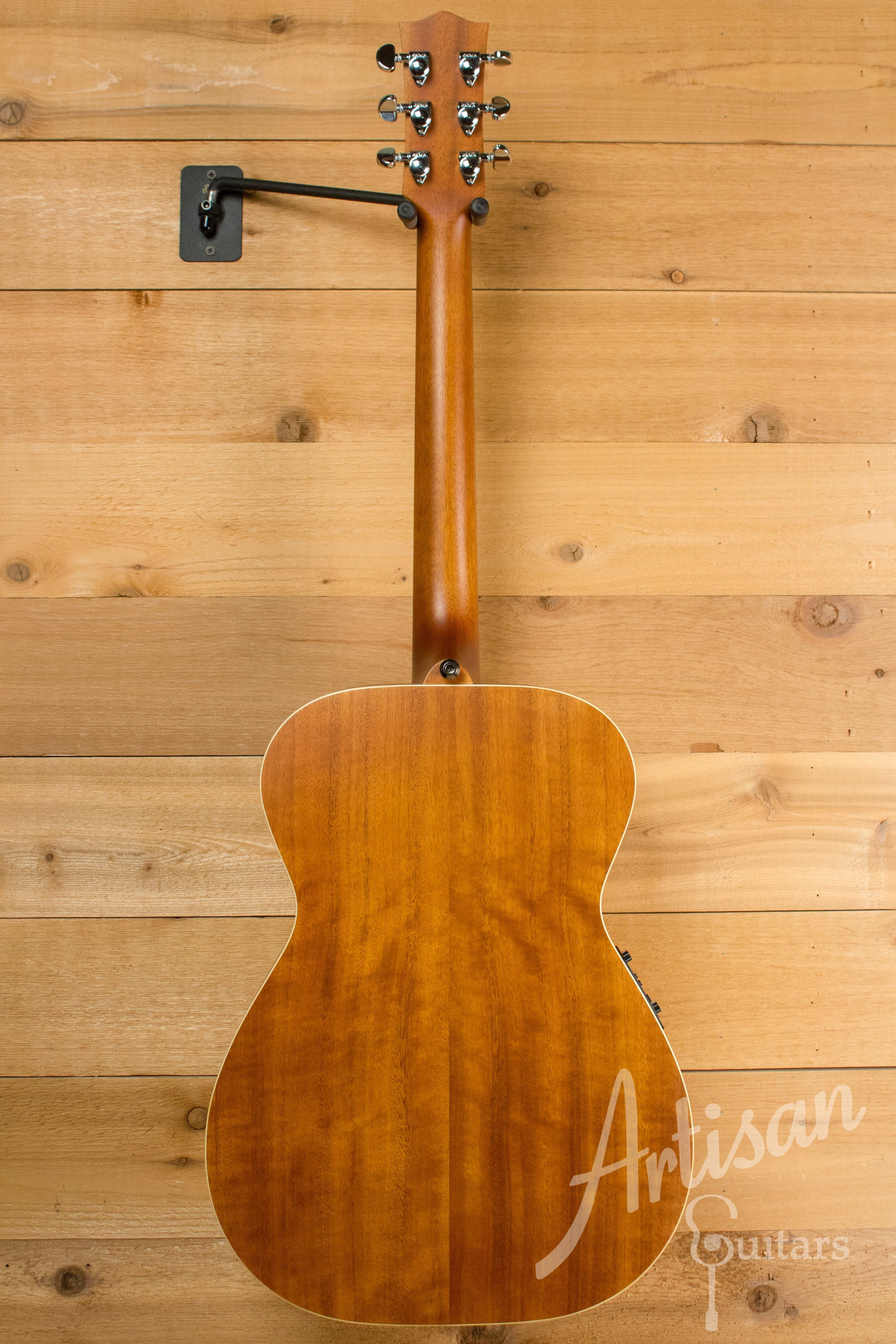 Maton EBG 808 TE Tommy Emmanuel Signature Guitar ID-11205 - Artisan Guitars