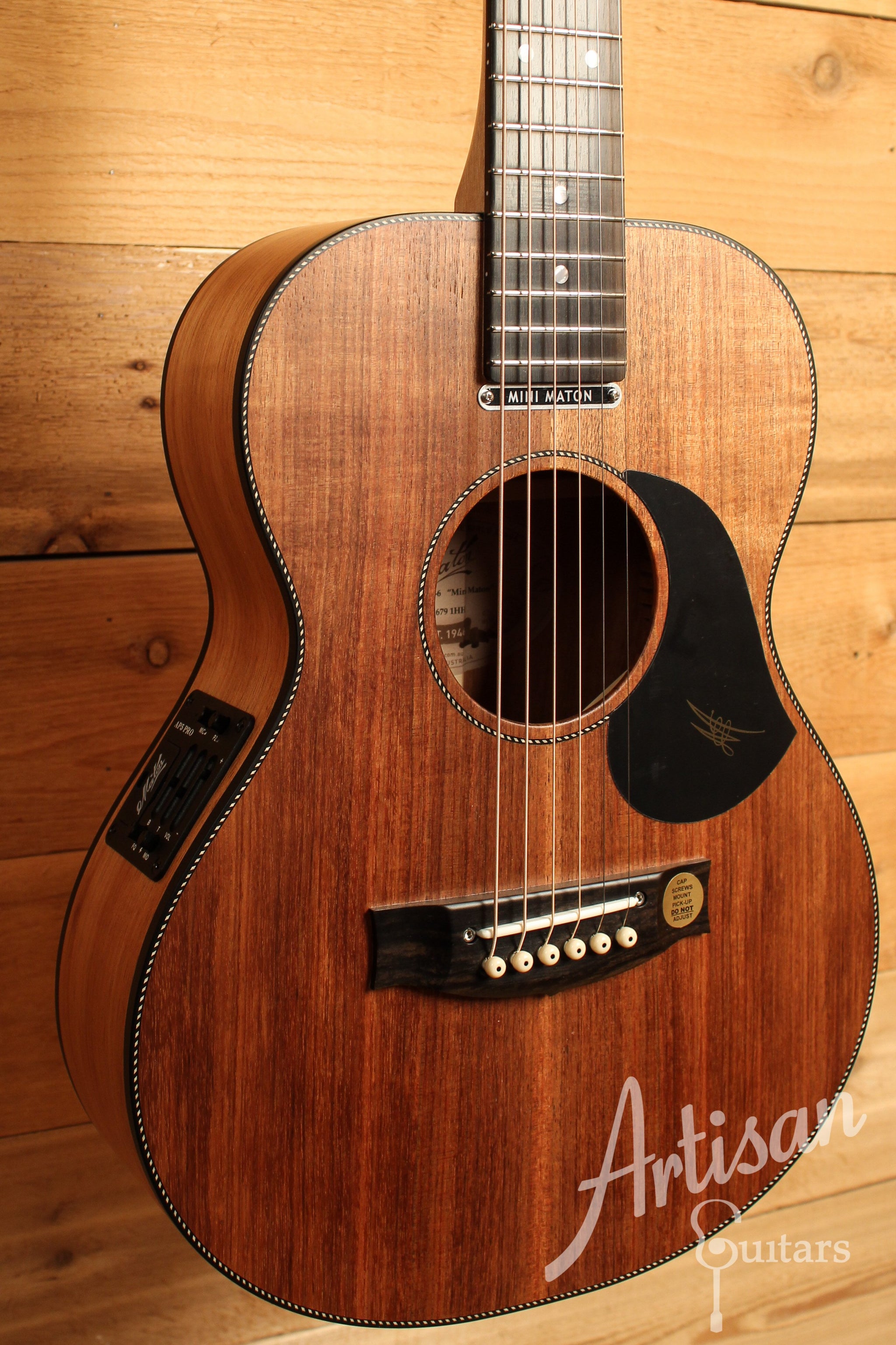 Maton EMBW6 Mini Guitar w/ Blackwood Top, Back & Sides and AP5 Pro Pickup System ID-12778 - Artisan Guitars