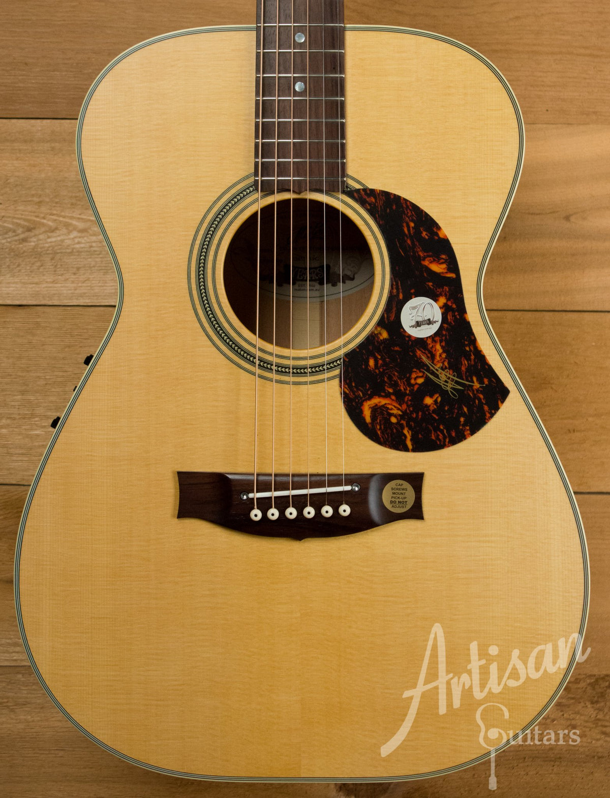 Maton EBG 808 TE Tommy Emmanuel Signature Guitar ID-11028 - Artisan Guitars