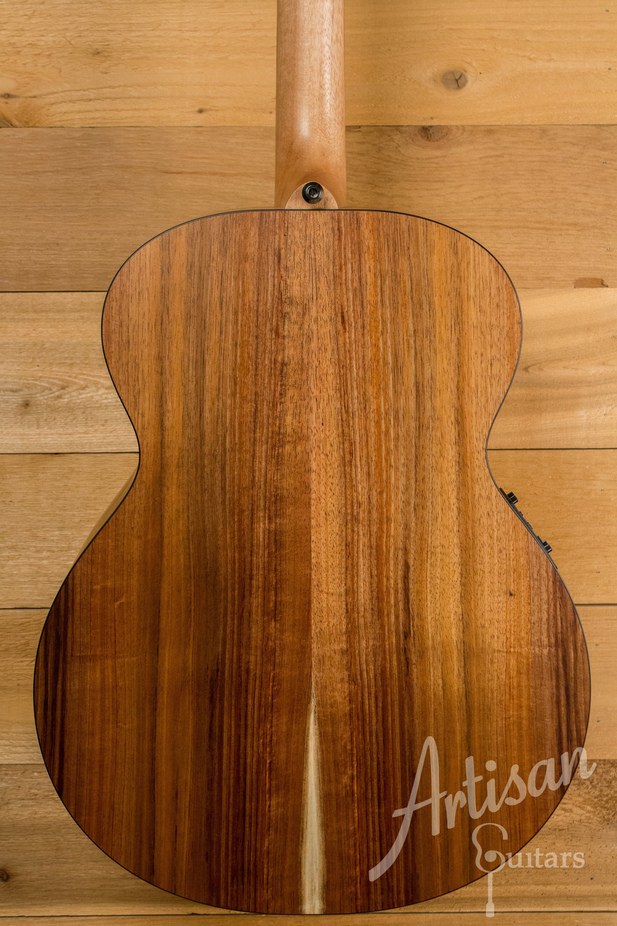 Maton SRS70 Jumbo Guitar Solid Road Series Acoustic Electric AP5 Pro ID-11064 - Artisan Guitars