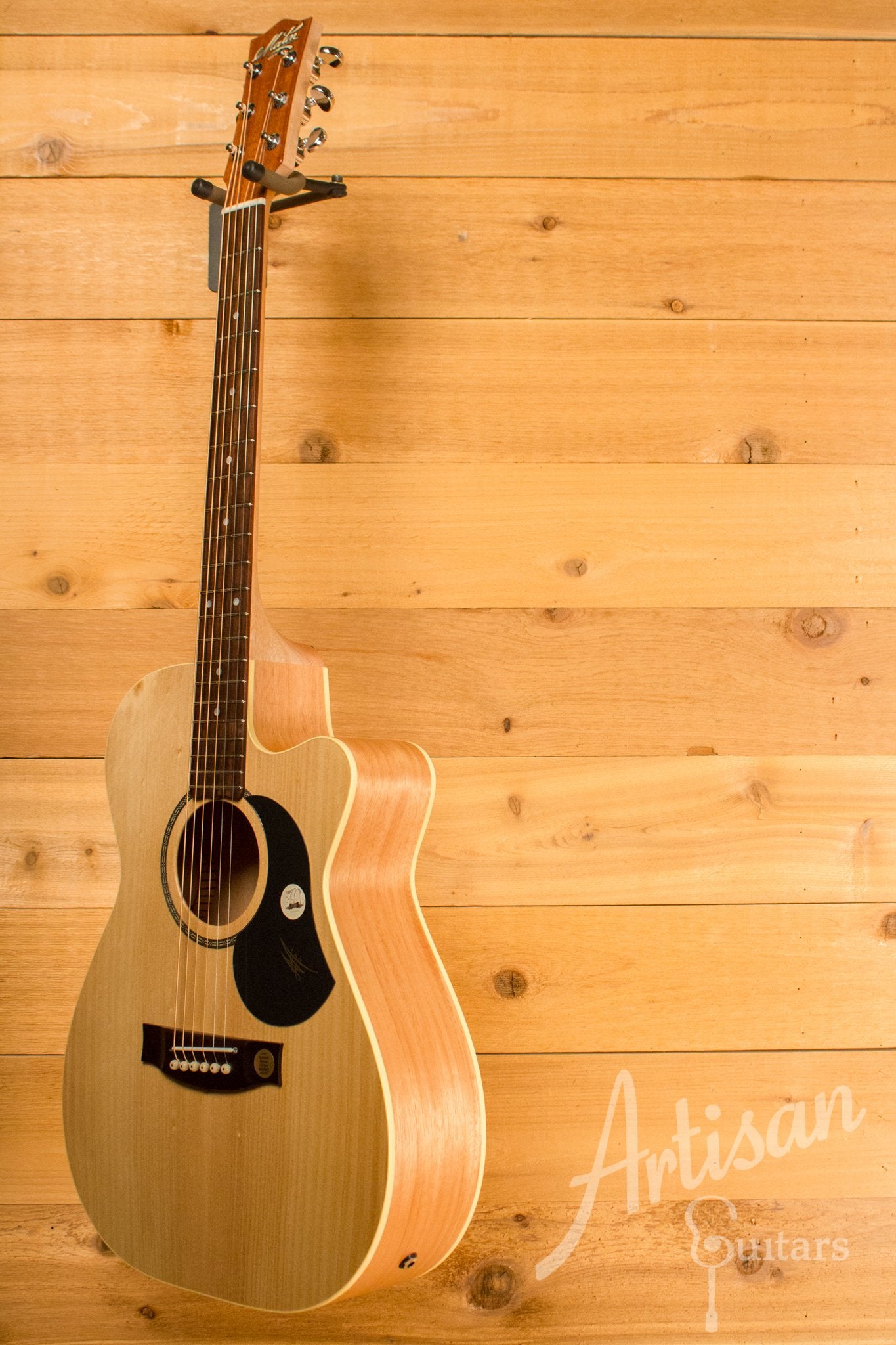 Maton EBG808CL Performer Series Bunya and Queensland Maple with Cutaway ID-10785 - Artisan Guitars