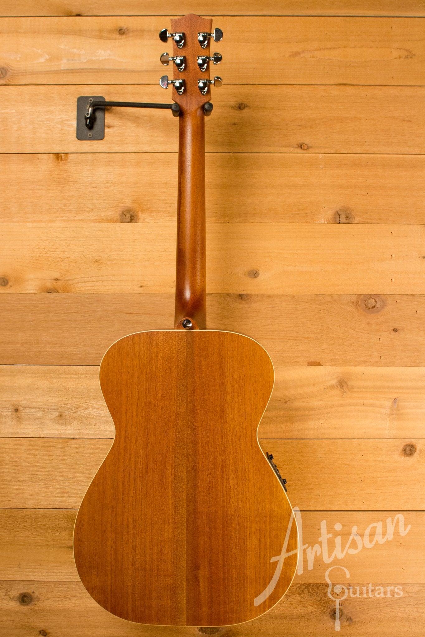 Maton EBG 808 TE Tommy Emmanuel Signature Guitar ID-10824 - Artisan Guitars