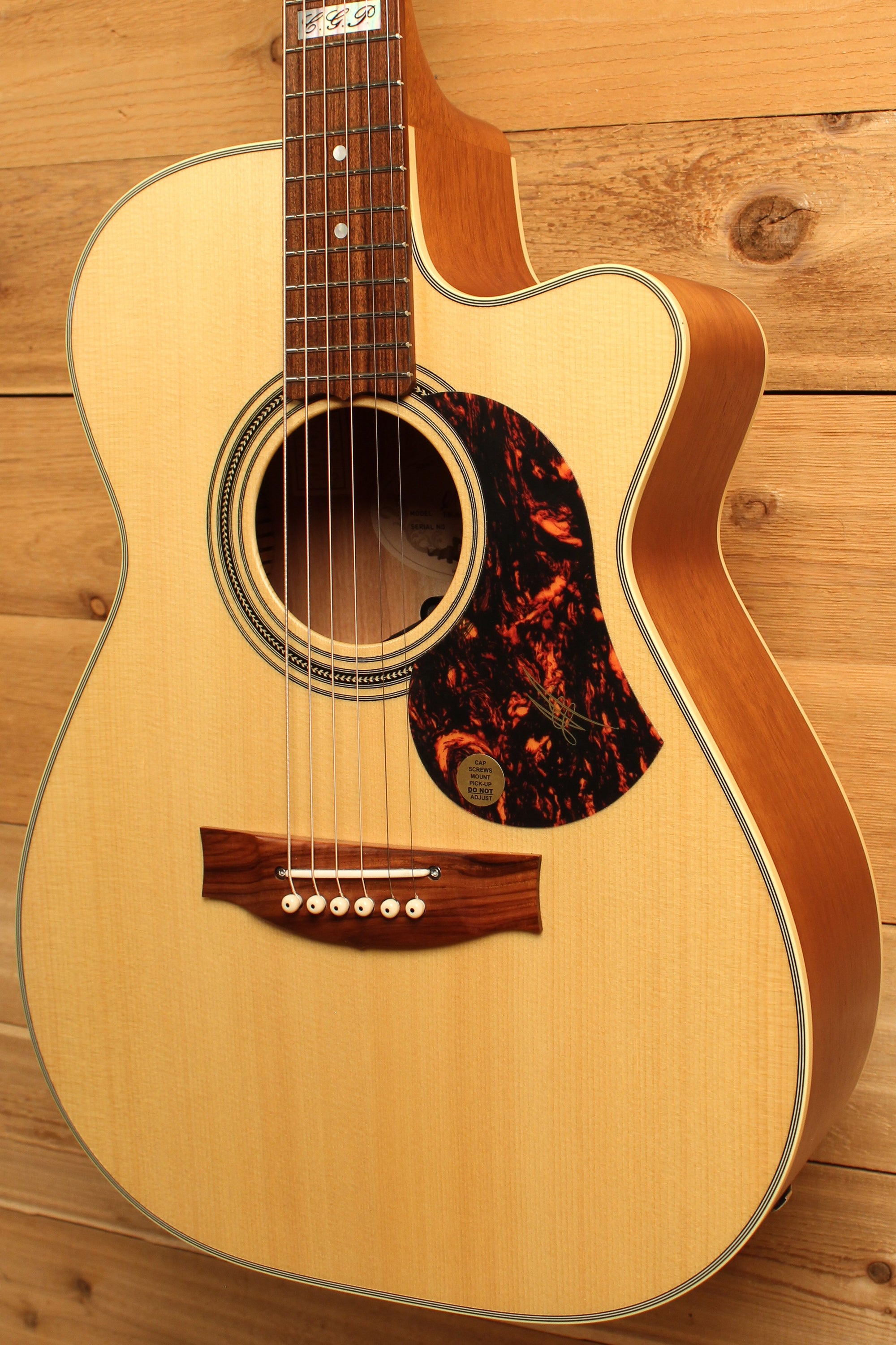 Maton EBG 808C TE Tommy Emmanuel Signature Guitar w/ Cutaway Pre-Owned 2018 ID-13381 - Artisan Guitars