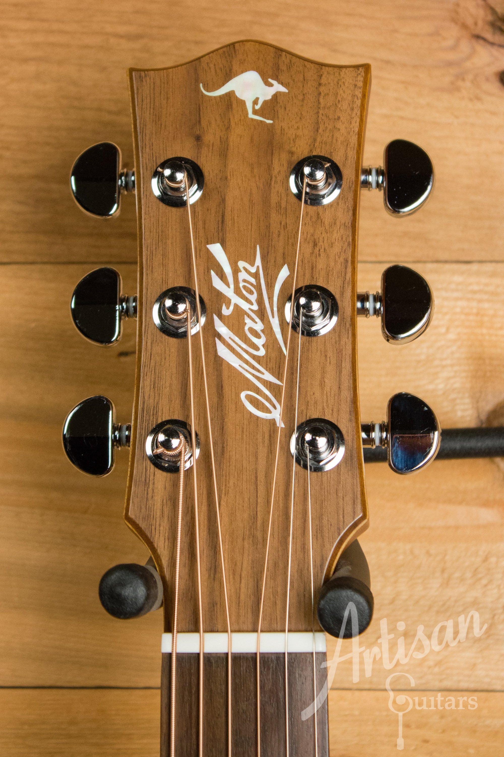 Maton EBG 808 TE Tommy Emmanuel Signature Guitar ID-11058 - Artisan Guitars