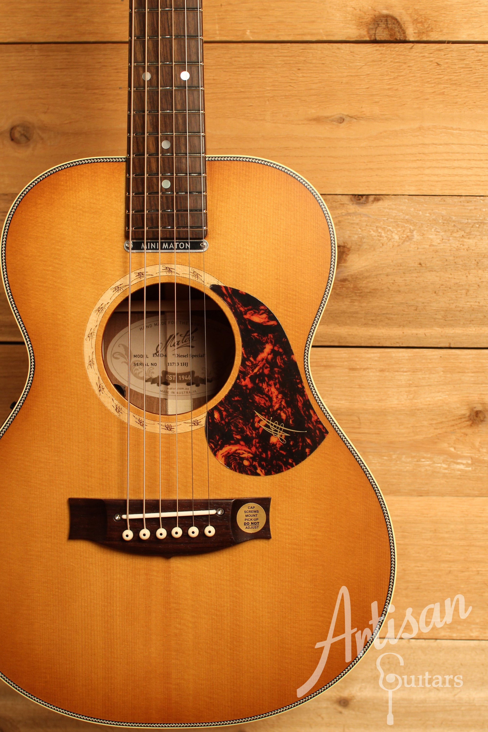 Maton EMD6 Mini Maton Diesel Sitka with Blackwood and Vintage Amber Sunburst ID-12905 - Artisan Guitars
