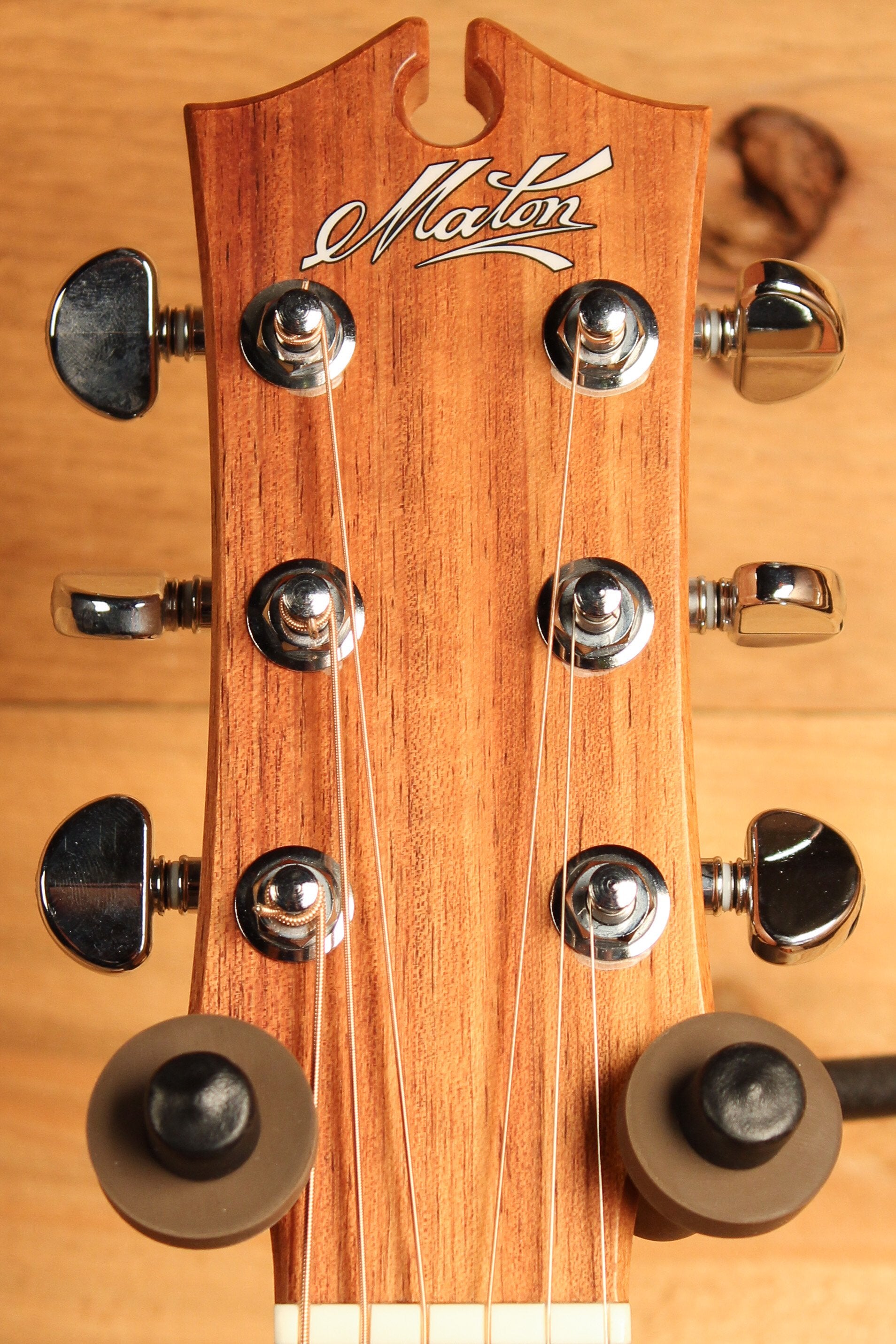 Maton EBG808 w/ AA Sitka Spruce & Blackwood  ID-13255 - Artisan Guitars
