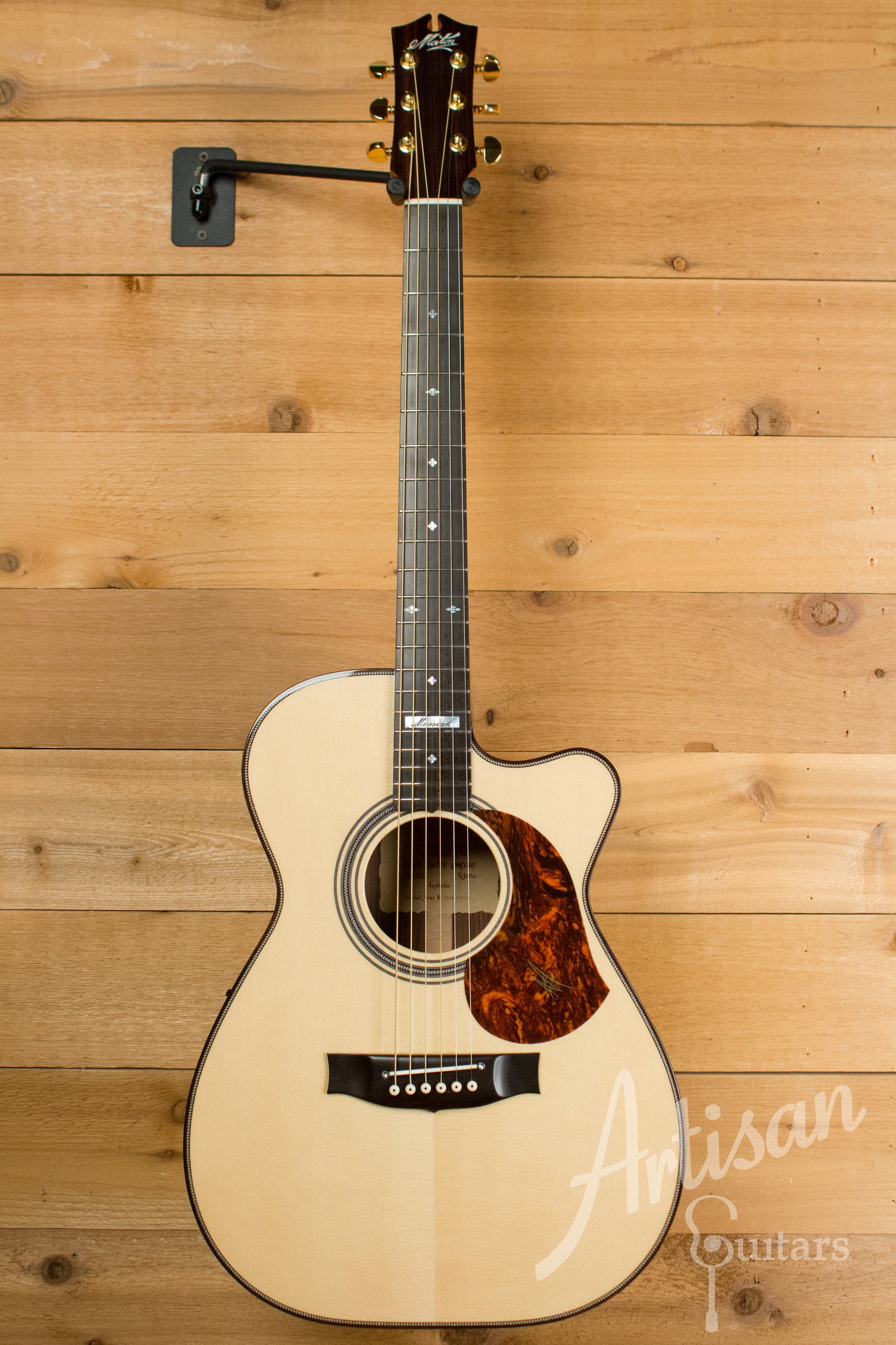 Maton EM 100C 808 Messiah Series Guitar with Sitka and Indian Rosewood Cutaway Pre-Owned 2011 ID-11080 - Artisan Guitars